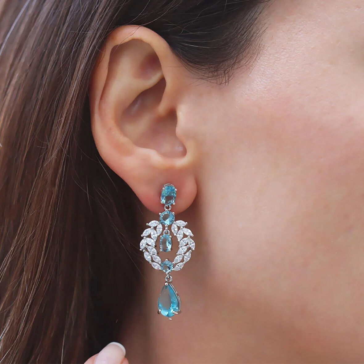 Aquamarine Taşlı Başak Modeli Gümüş Küpe