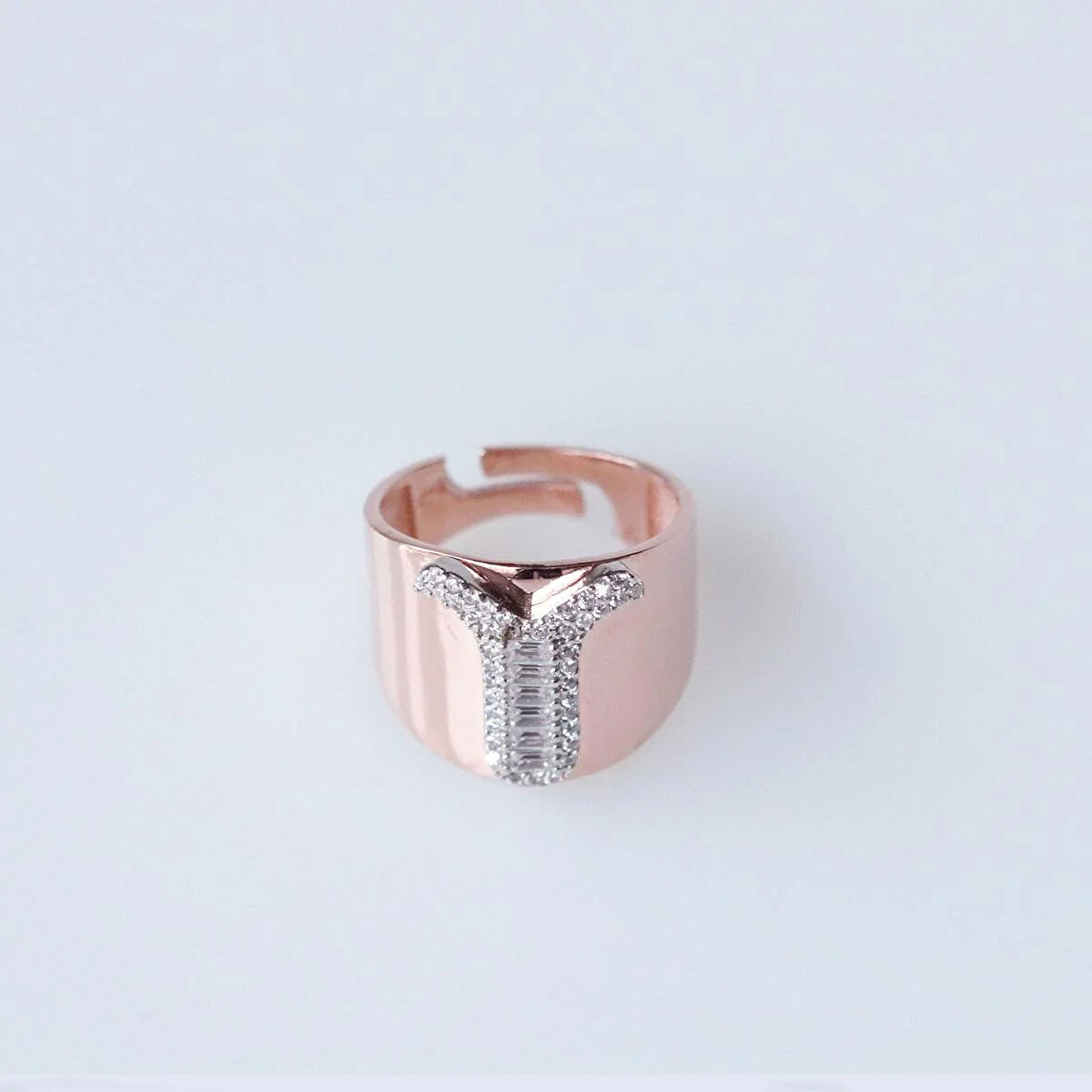 Y Harfi Baget Taşlı Rose Gold Kaplama Gümüş Yüzük