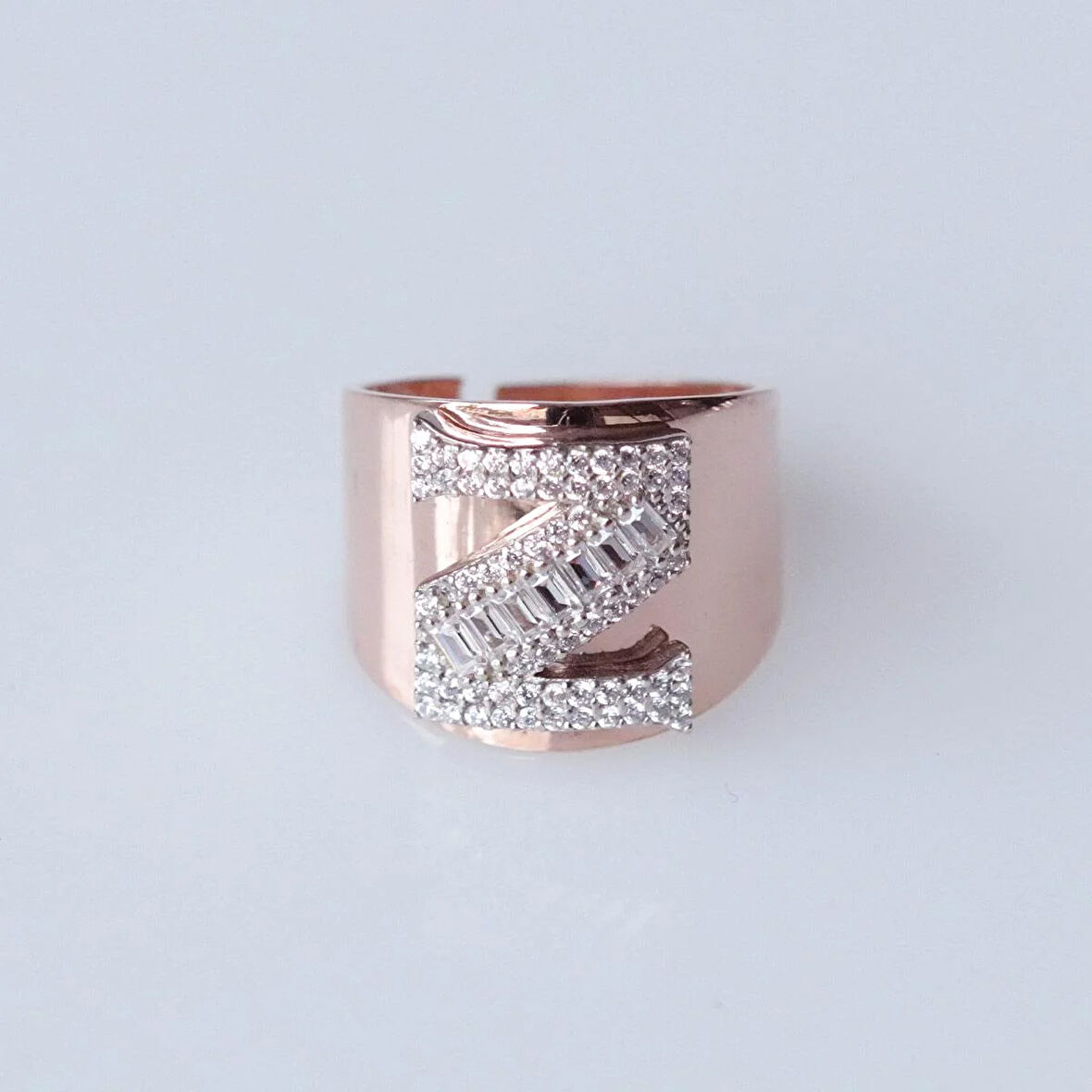 Z Harfi Baget Taşlı Rose Gold Kaplama Gümüş Yüzük