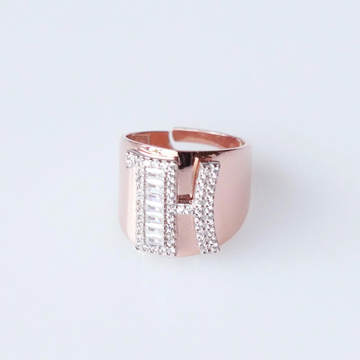 H Harfi Baget Taşlı Rose Gold Kaplama Gümüş Yüzük