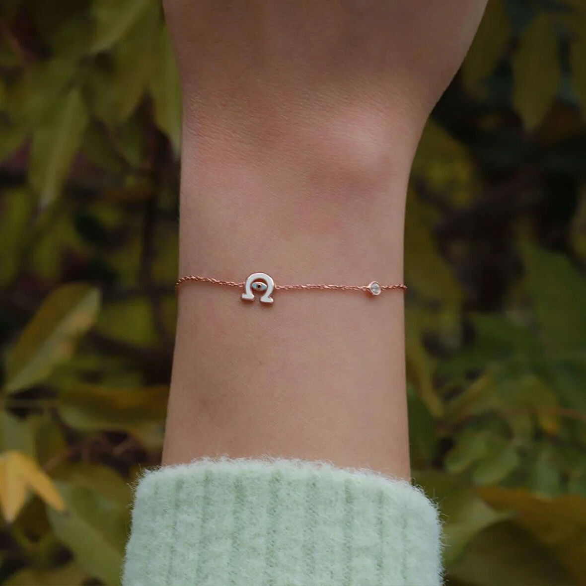 Şans Nalı Figürlü Zirkon Taşlı Mine İşli Rose Gold Kaplama Gümüş Bileklik