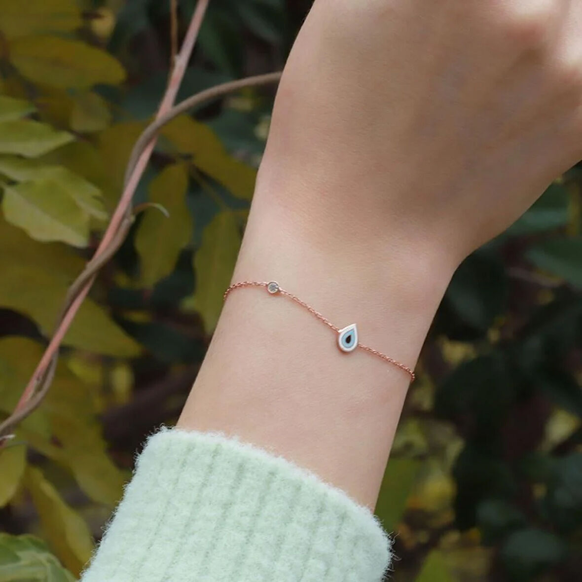 Damla Figürlü Zirkon Taşlı Mine İşli Rose Gold Kaplama Gümüş Bileklik
