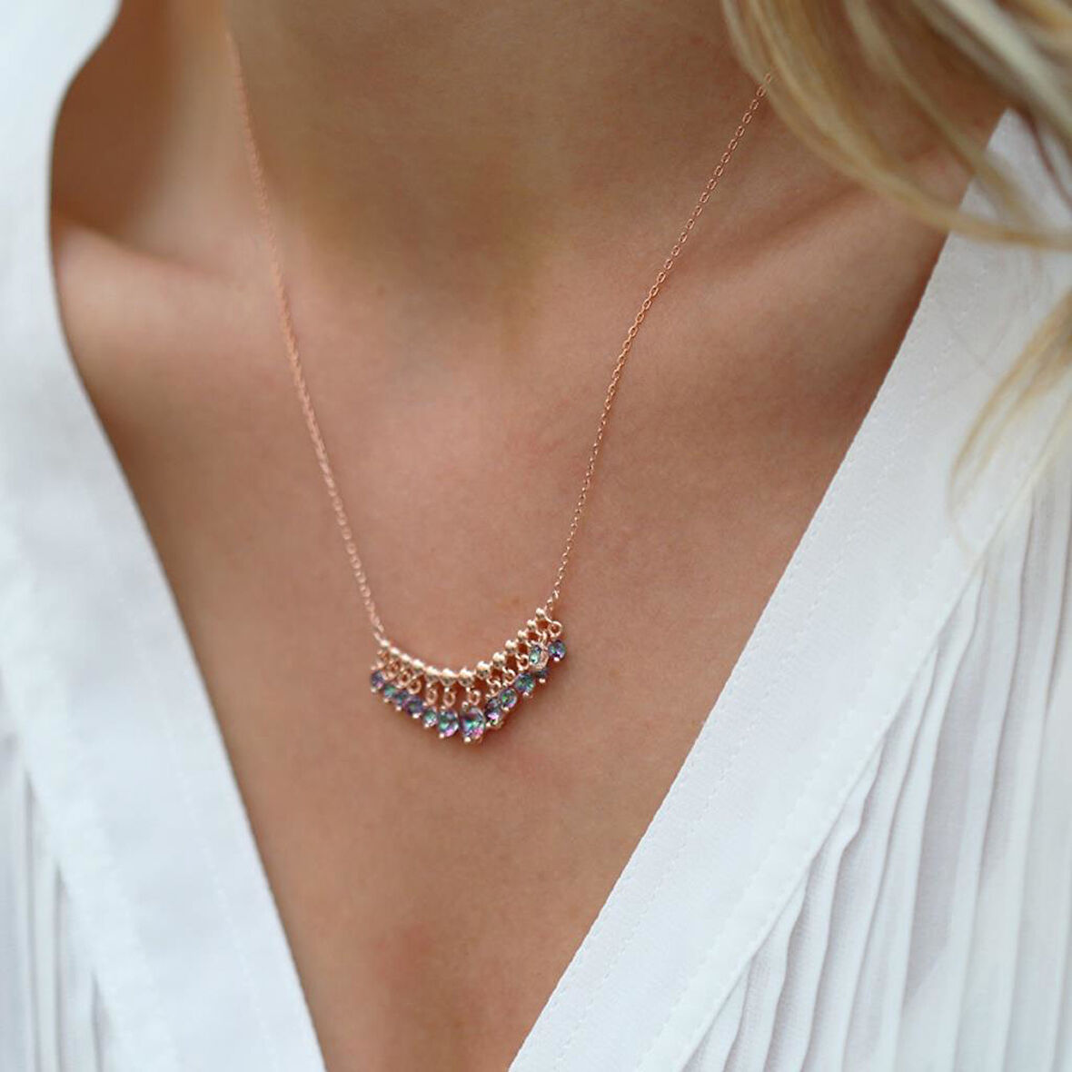 Mistik Topaz Taşlı Rose Gold Kaplama Shakira Gümüş Kolye