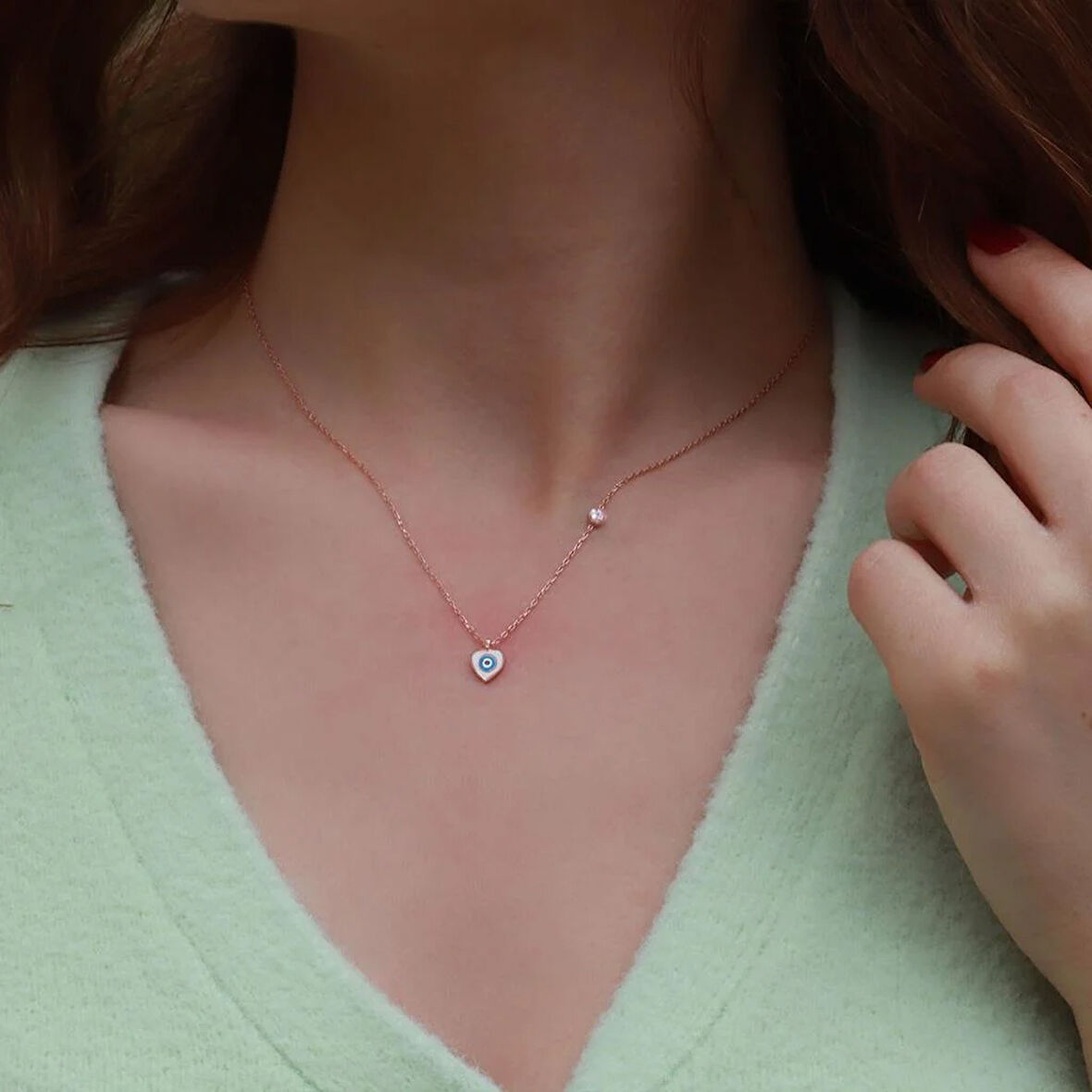 Kalp Figürlü Zirkon Taşlı Mine İşli Rose Gold Kaplama Gümüş Kolye