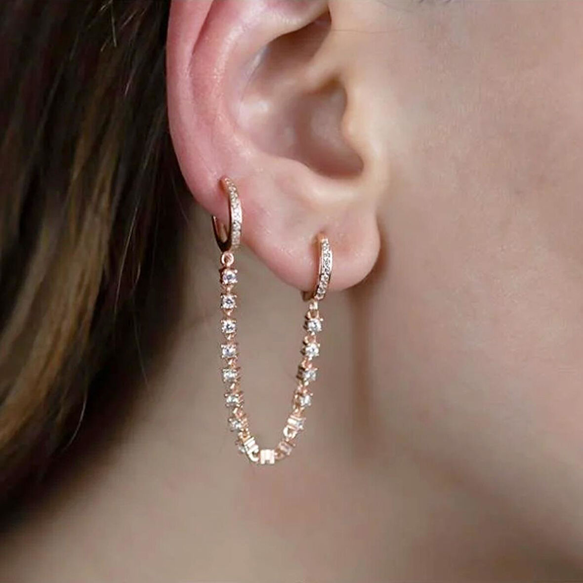 Trend Zincirli Kıkırdak Küpesi