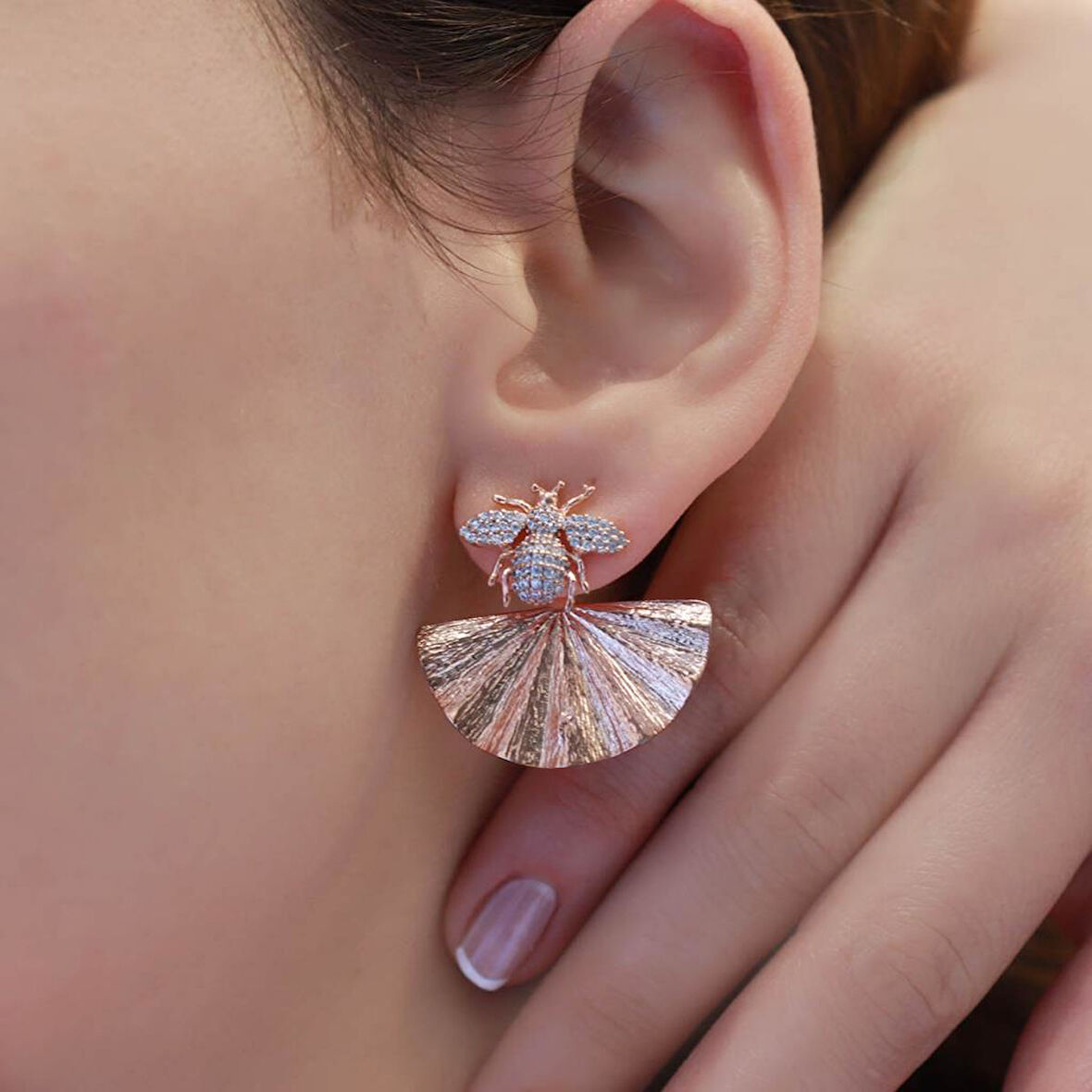 Arı Rose Gold Kaplama Gümüş Küpe