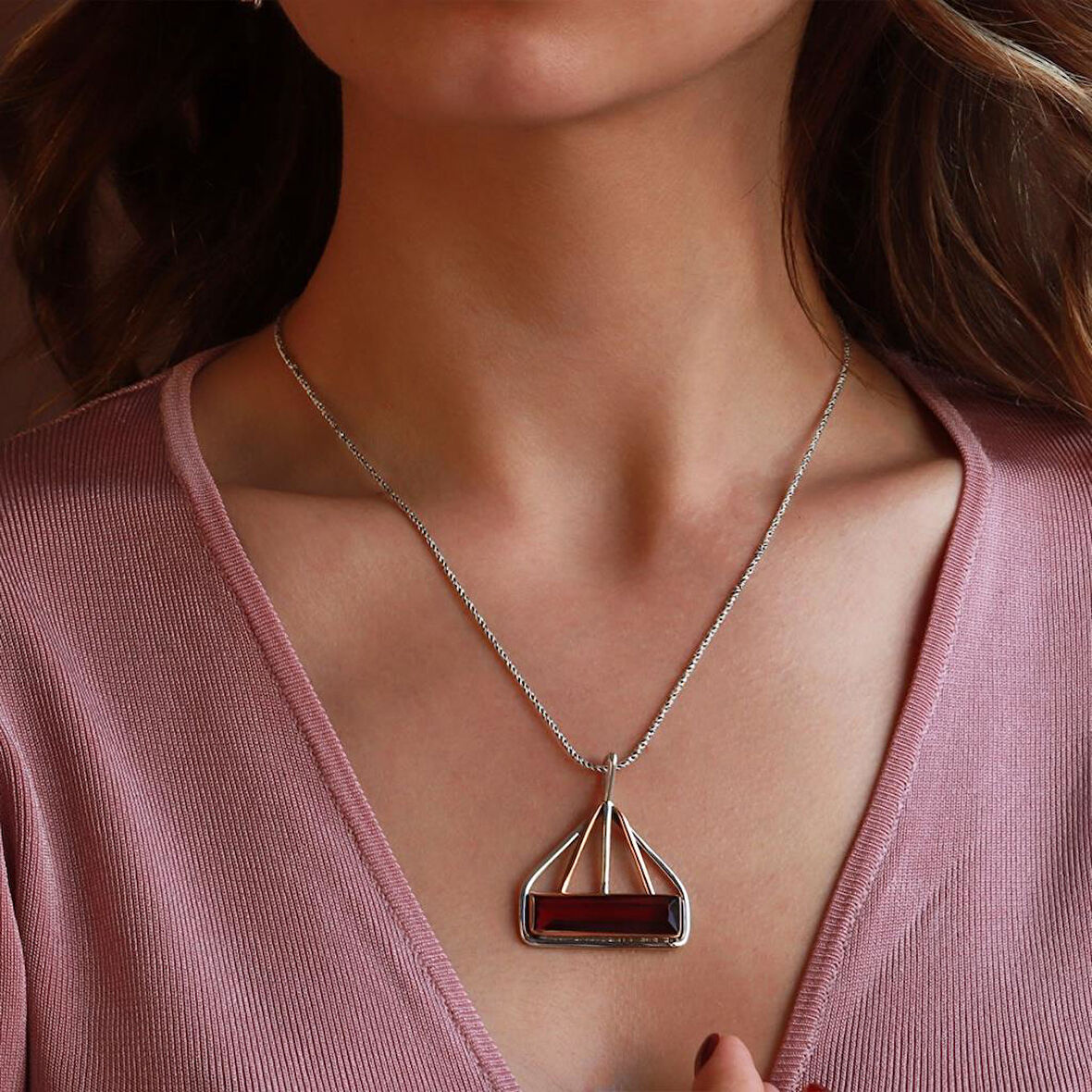 Lal Taşlı El İşli Otantik 925 Ayar Gümüş Kolye