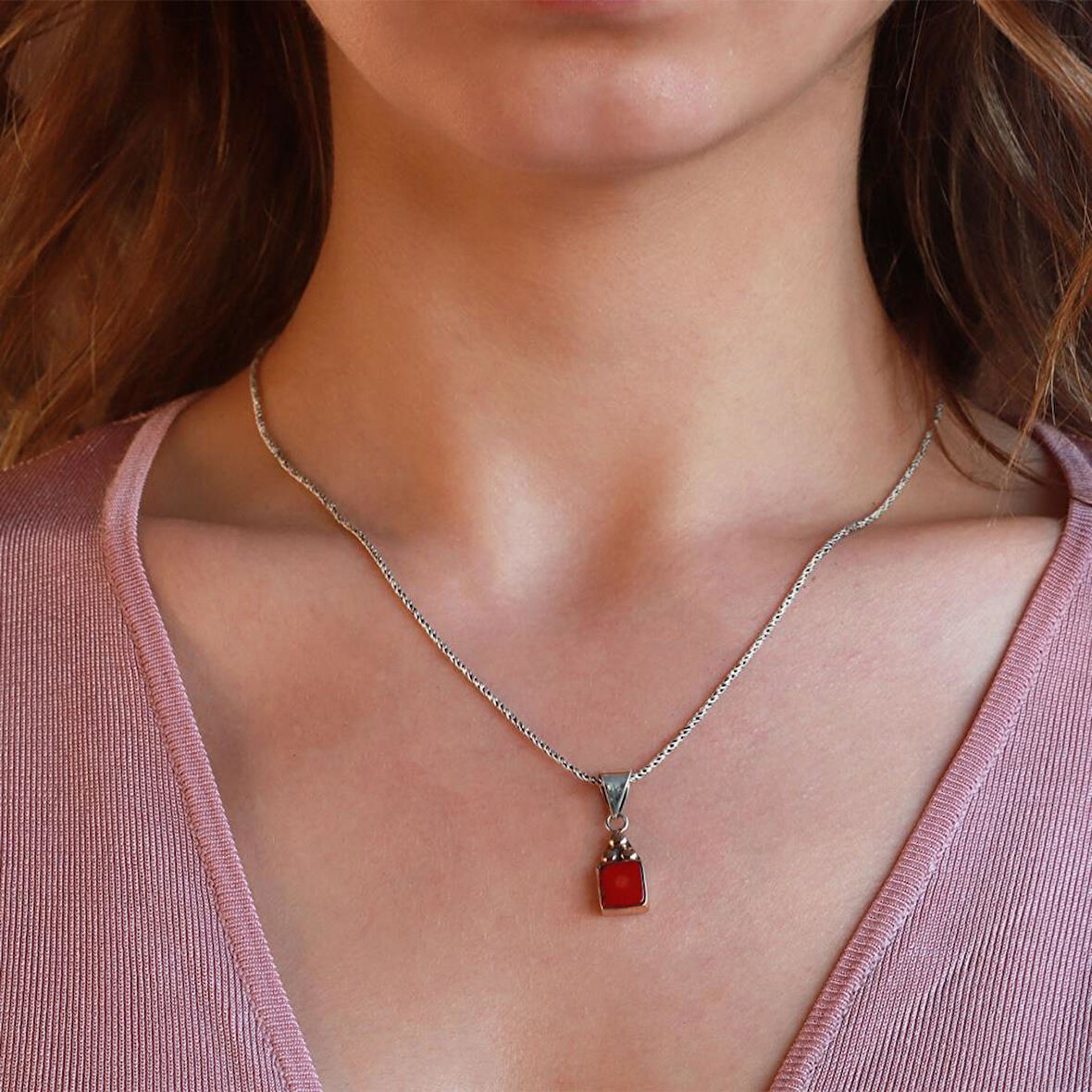 Mercan Taşlı El İşi Otantik 925 Ayar Gümüş Kolye