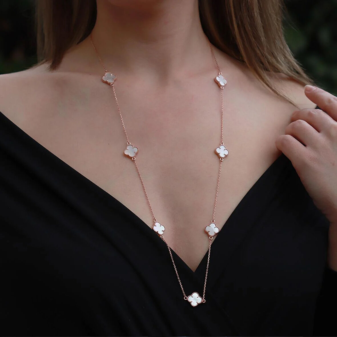 İkonik Alhambra Sedef Taşlı Rose Gold Kaplama Gümüş Kolye