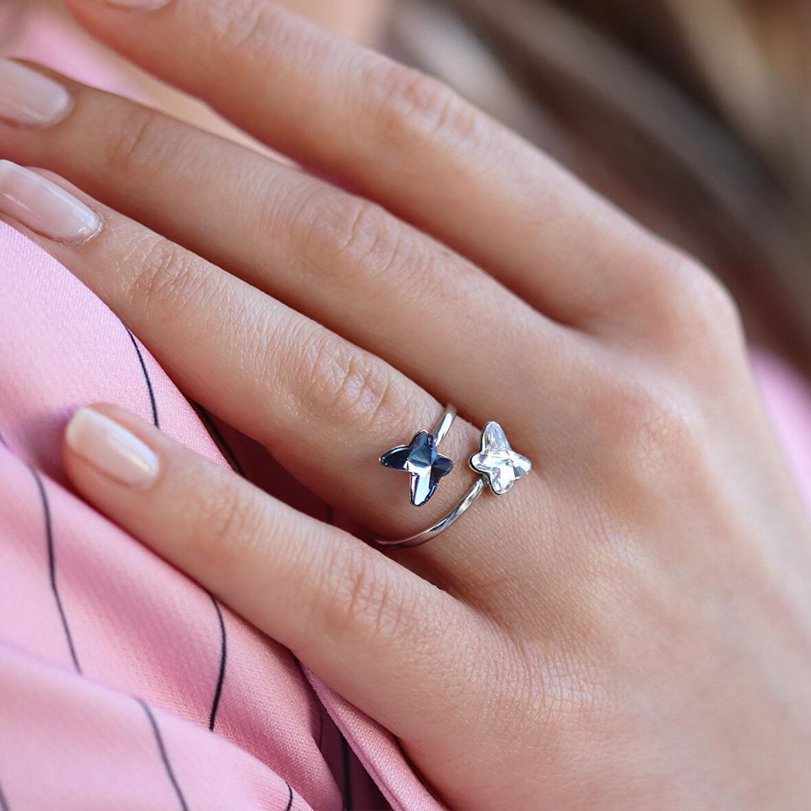 Swarovski Taşlı Renkli Kelebek Gümüş Yüzük