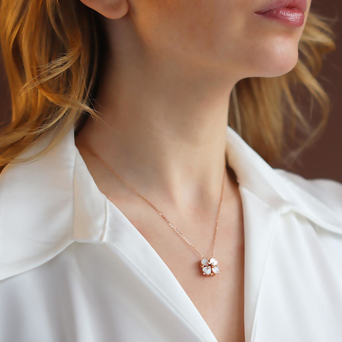 Sedefli Rose Gold Kaplama Aşk ve Şans Kolyesi