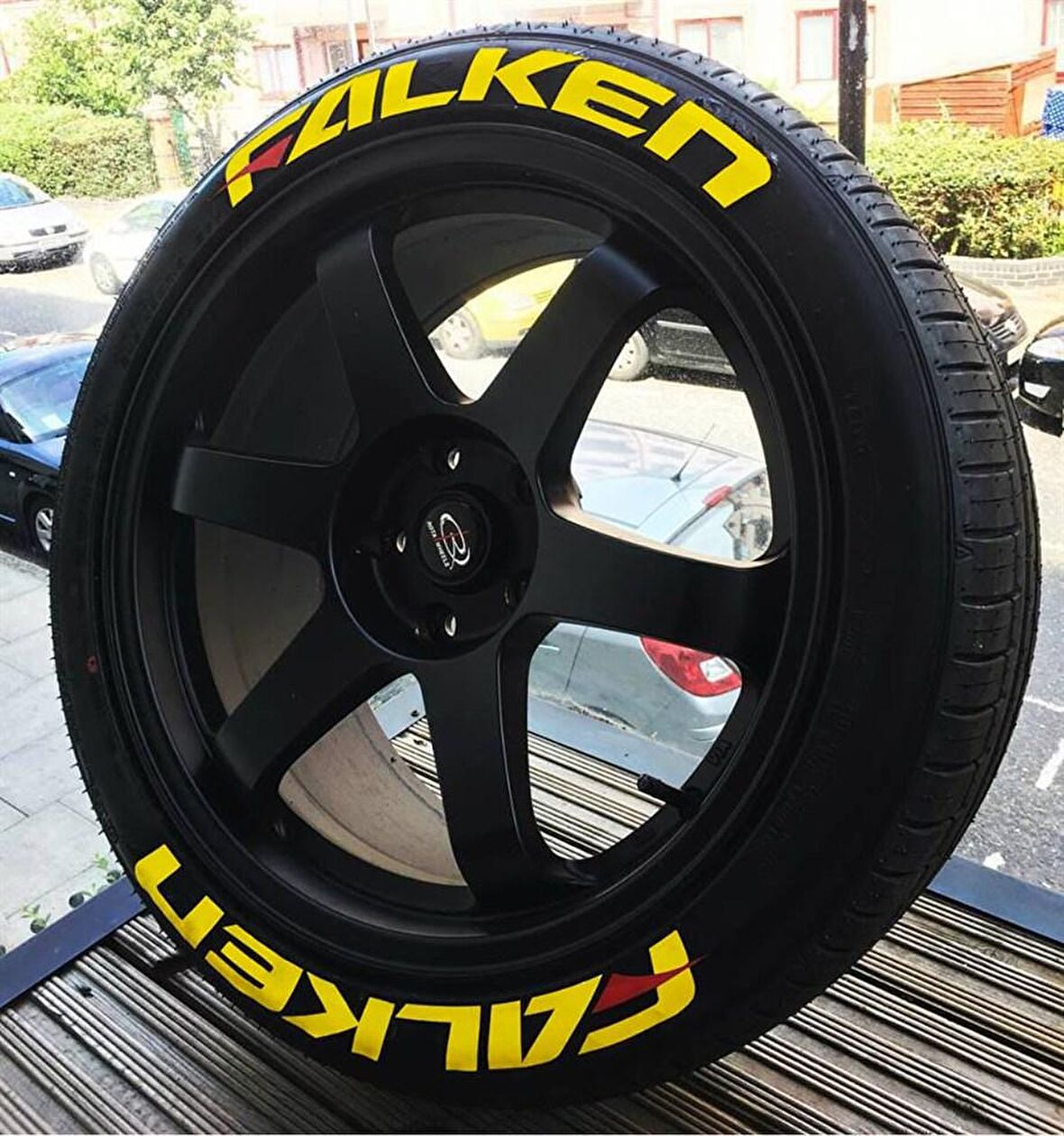 Falken Sarı Kalıcı Lastik Yazısı Falken Sticker 8 Kit Büyük Boy