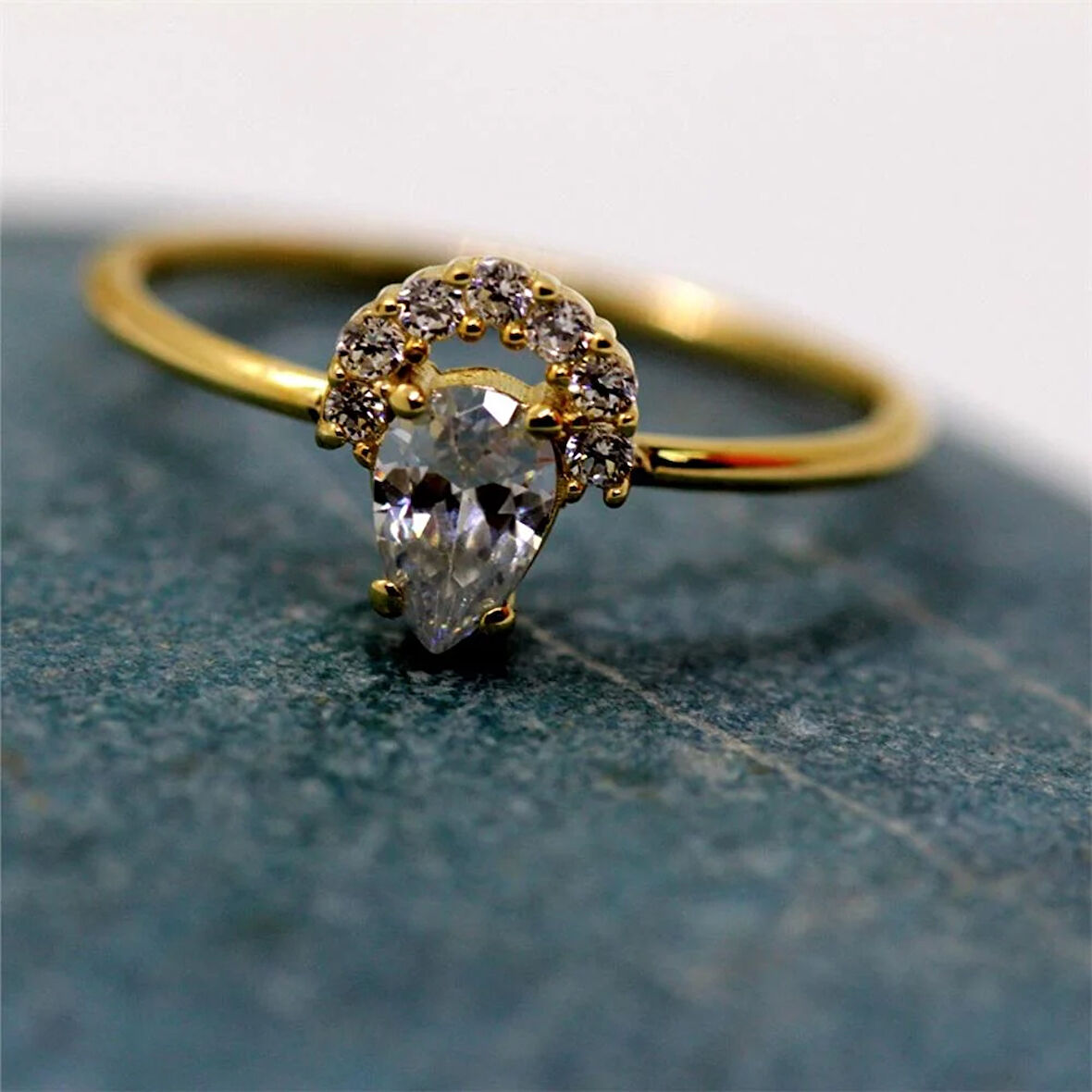 Gümüş Yüzük - Angelina Damla Taşlı Yarım Ay 925 Ayar Gümüş Yüzük-Minimal Hediye 925 Ayar Gümüş Yüzük