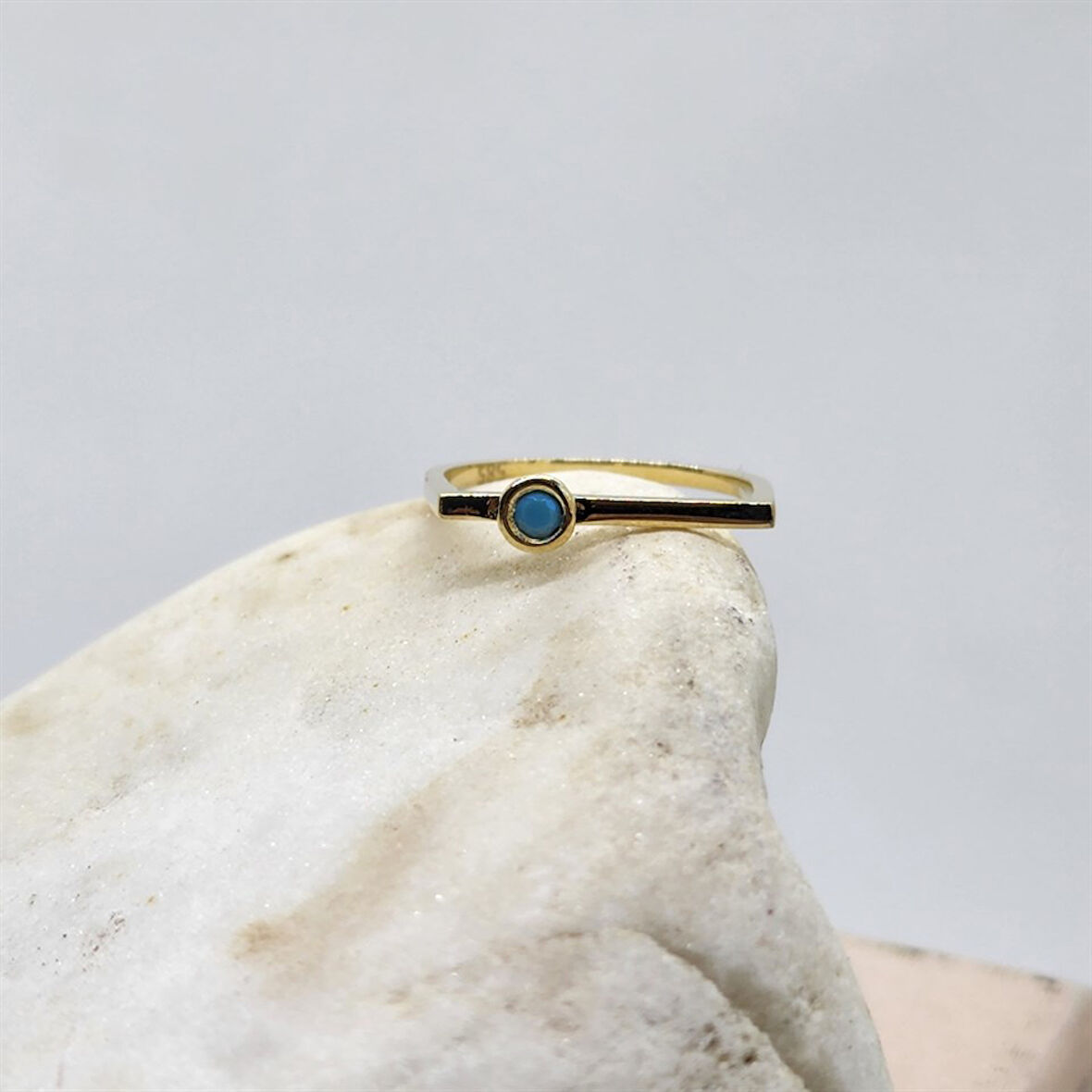 Gümüş Yüzük - 0.25 CT Pırlanta Montörü (Firuze) Taşlı Kare Kol Tasarım 925 Ayar Gümüş Tektaş Yüzük