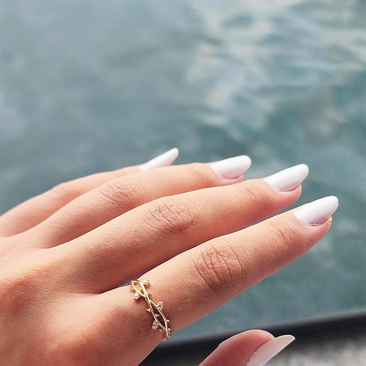 Taşlı Sarmaşık AltınYüzük