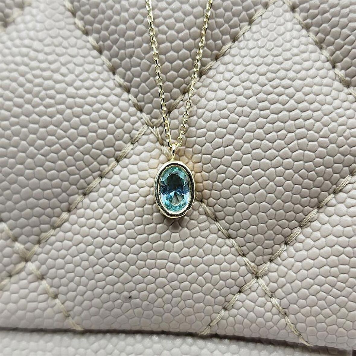 1.05 CT Green Topaz Sade 925 Ayar Gümüş Tasarım Modern Kolye-Green Topaz Kolye Tasarım Hediye Kolye
