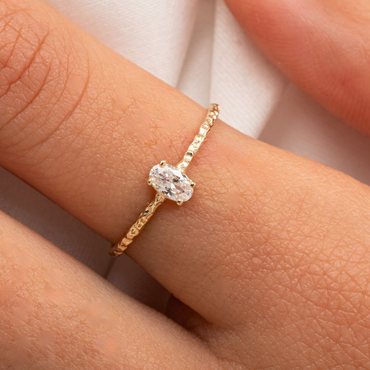 Gümüş Yüzük - Afrodit Eskitme Oval Zirkon Evlilik Teklifi 925 Ayar Gümüş Yüzük-Hediye Gümüş Yüzük