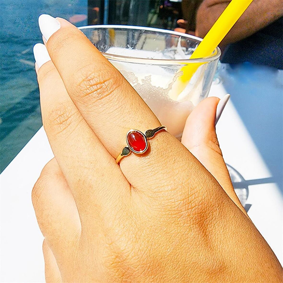 Kırmızı Akik Taşlı Tek Taş Evlilik Teklifi Yüzüğü-0.90 Karat Kristal Opal 14 Ayar Altın Yüzük