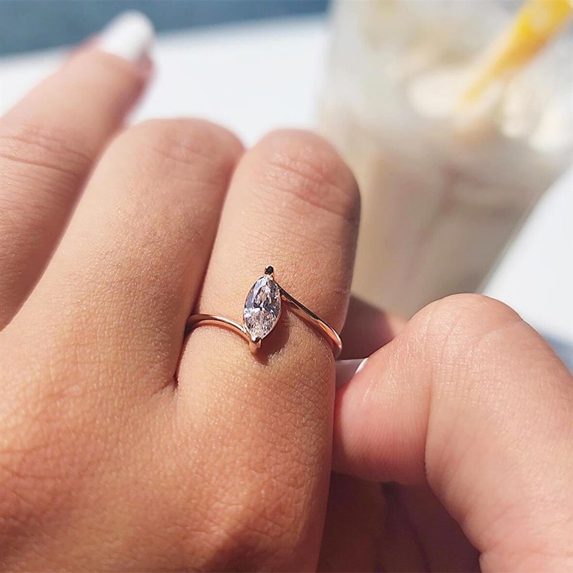 0.60 Karat Mekik Signity Swarovski Taşlı Es  Pırlanta Montörü 14 Ayar Altın Evlilik Teklifi Yüzüğü