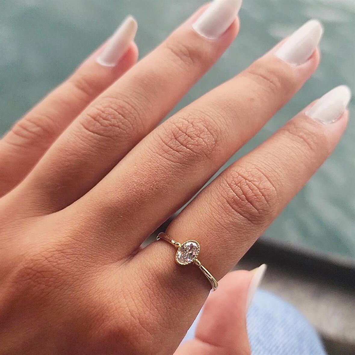 0.35 Karat Signity Swarovski Taşlı Güverseli Tektaş 14 Ayar Altın Yüzük