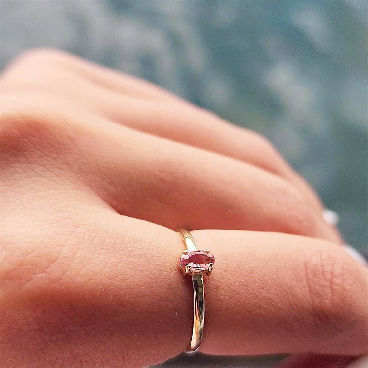 0.30 Karat Sultanayt Oval Taşlı 14 Ayar Altın Yüzük