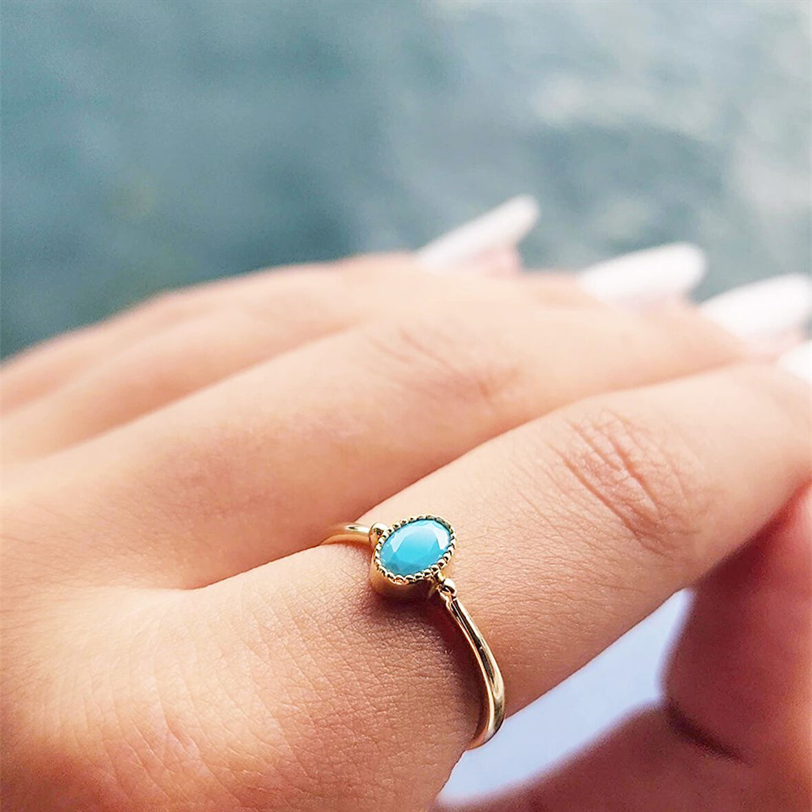 0.35 Karat Firuze Taşlı Güverseli Tektaş 925 Ayar Gümüş Yüzük