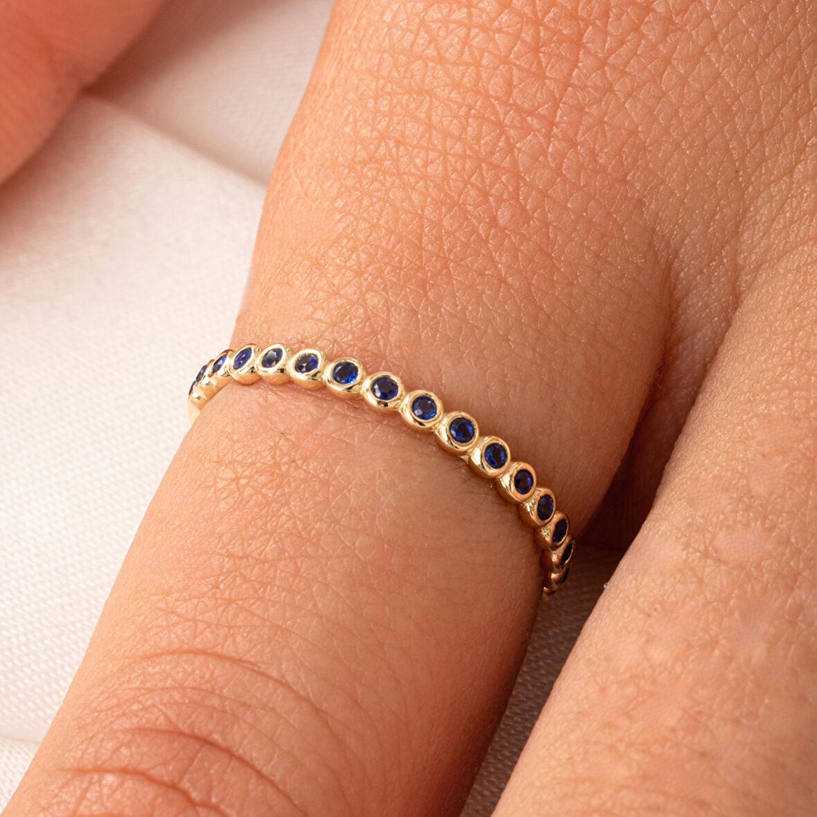 Yarım Tur Altın Yüzük - 14 Ayar Hediyelik Altın Tam Tur 0.30 Karat Safir Taşlı Yüzük