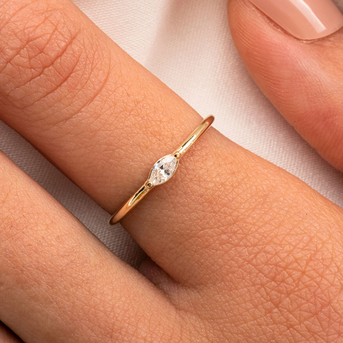 Gümüş Yüzük - Markiz Swarovski Taşlı Tektaş Kadın 925 Ayar Gümüş Yüzük