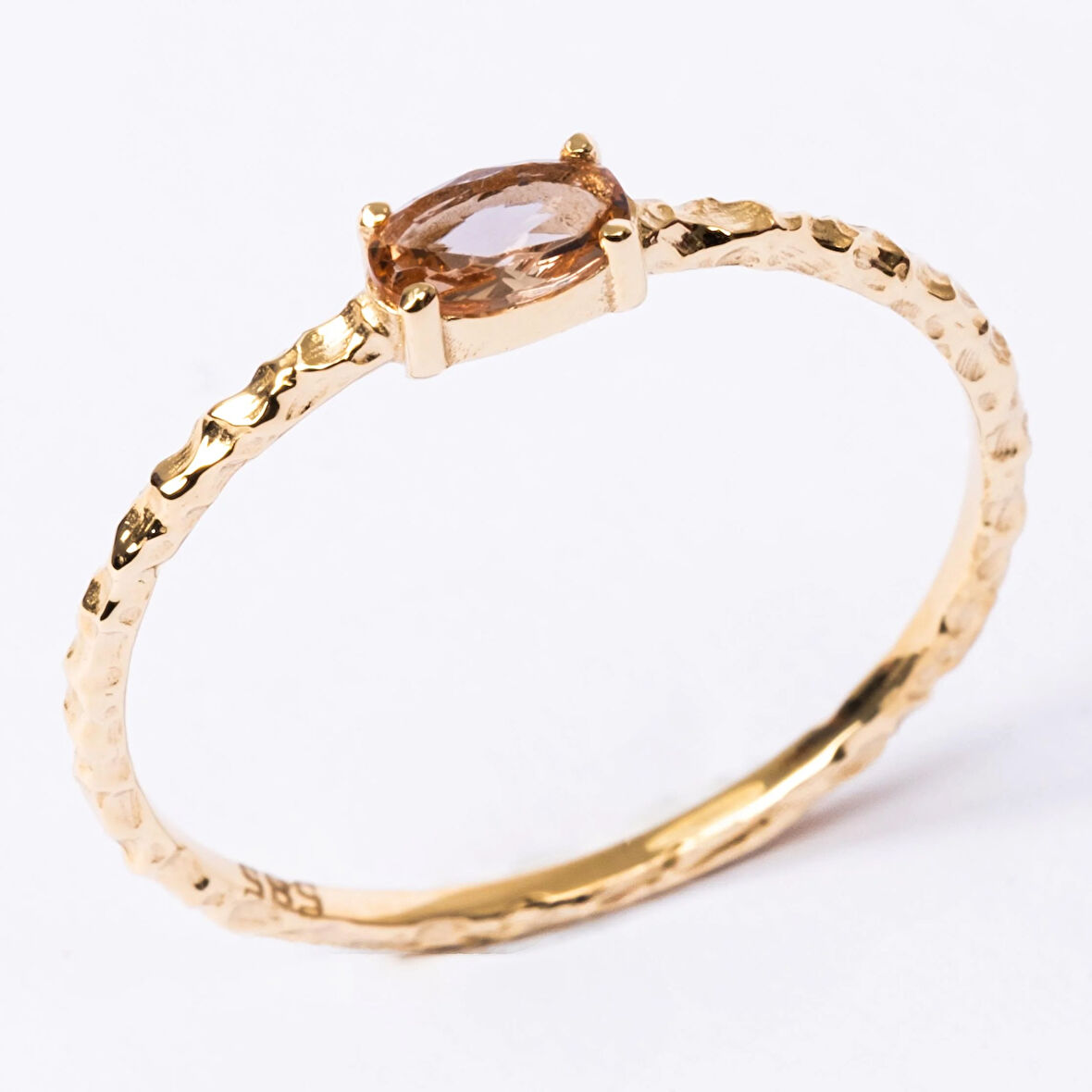 Gümüş Yüzük - Zultanit Taşlı El Yapımı Dövülü Minimal Tasarım Tektaş 925 Ayar Gümüş Yüzük