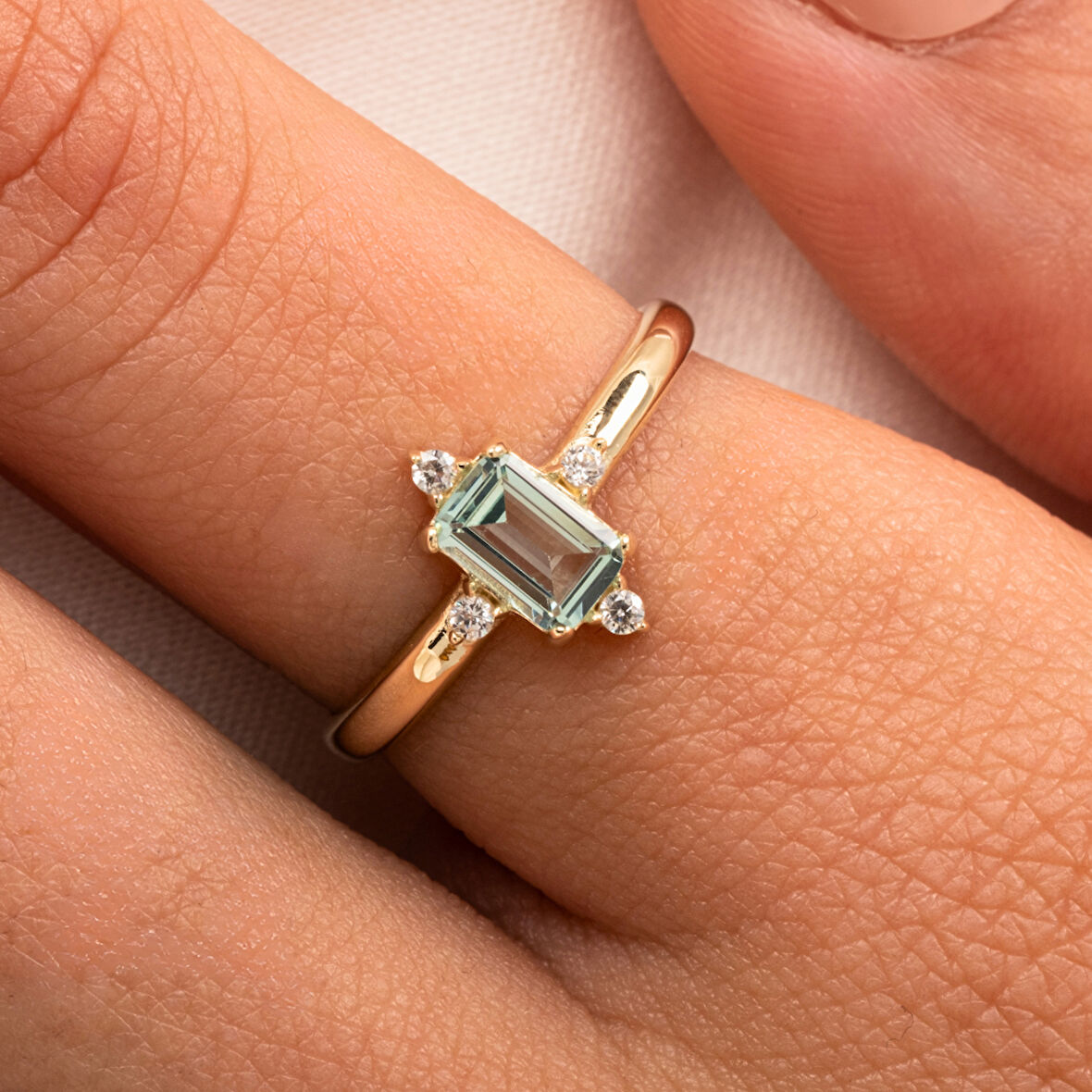 Gümüş Yüzük - Octagon Kesim Su Yeşili Taşlı 0.95 Karat Pırlanta Montürü 925 Ayar Gümüş Yüzük