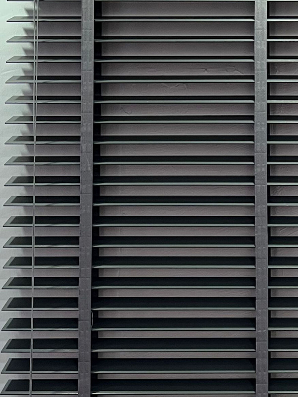 Antrasit Redektörlü Kurdelalı Ahşap Jaluzi