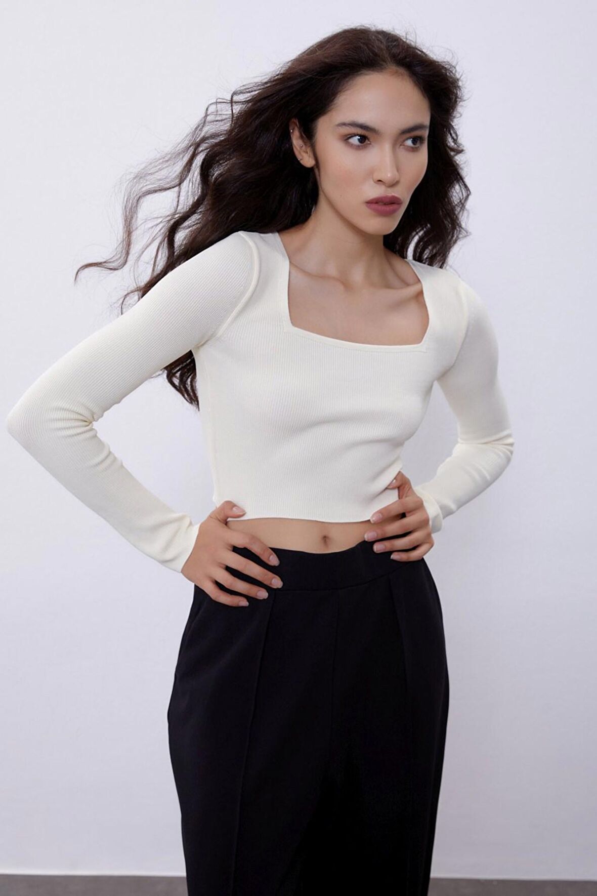 Ekru Uzun Kollu Crop Triko Kazak SWK4500EK