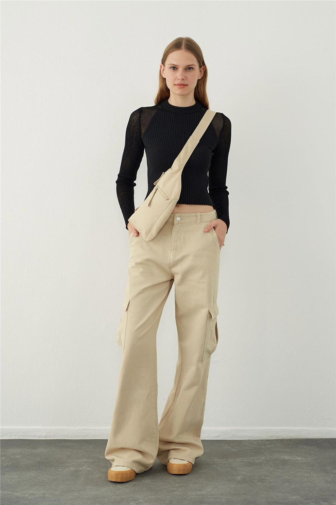 Siyah Transparan Kollu Fitilli Triko Bluz