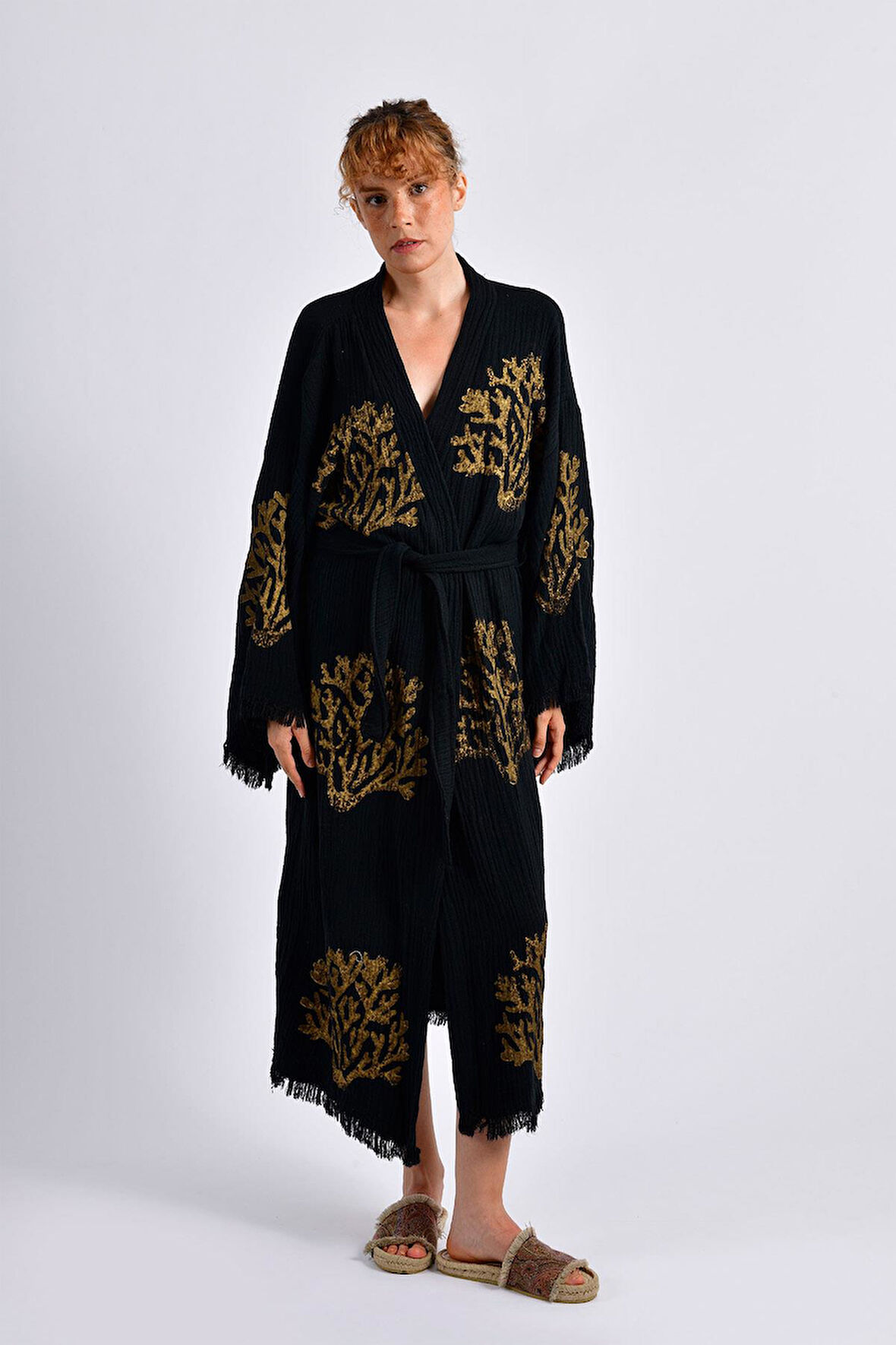 Siyah Ethereal Coral Kimono