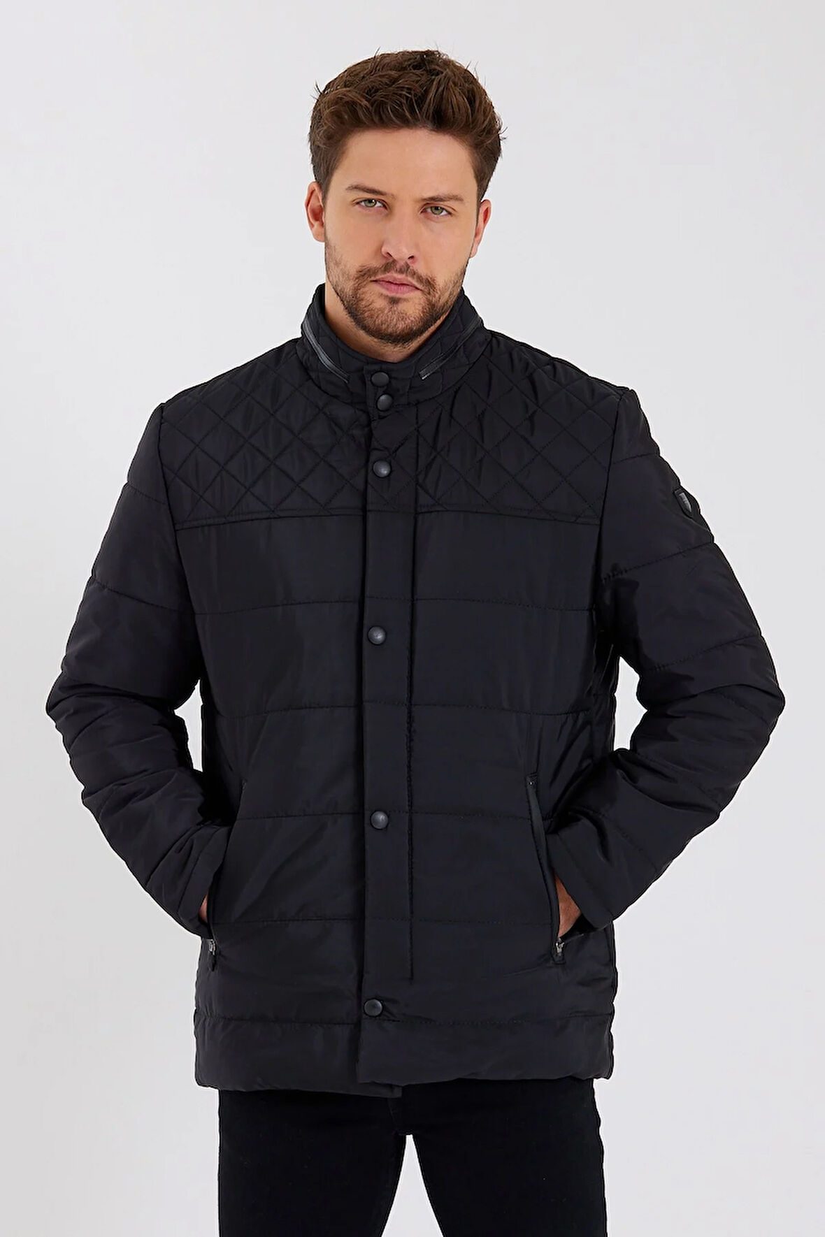Erkek Siyah Regular İç Cepli İçi Kürklü Yıkanabilir Regular Kapitone Mont&Kaban