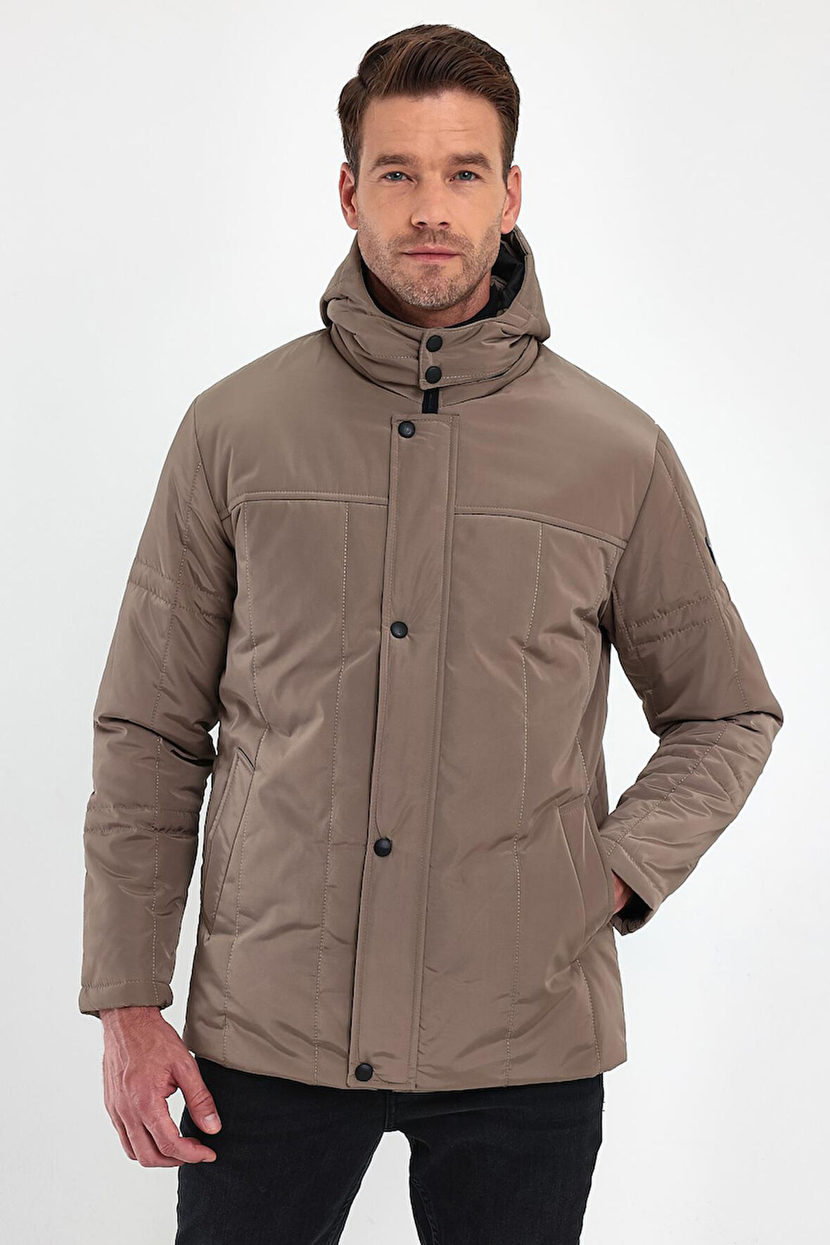 Erkek Krem Standart Fit Normal Kesim Çıkmalı Kapüşon Dik Yaka Mont