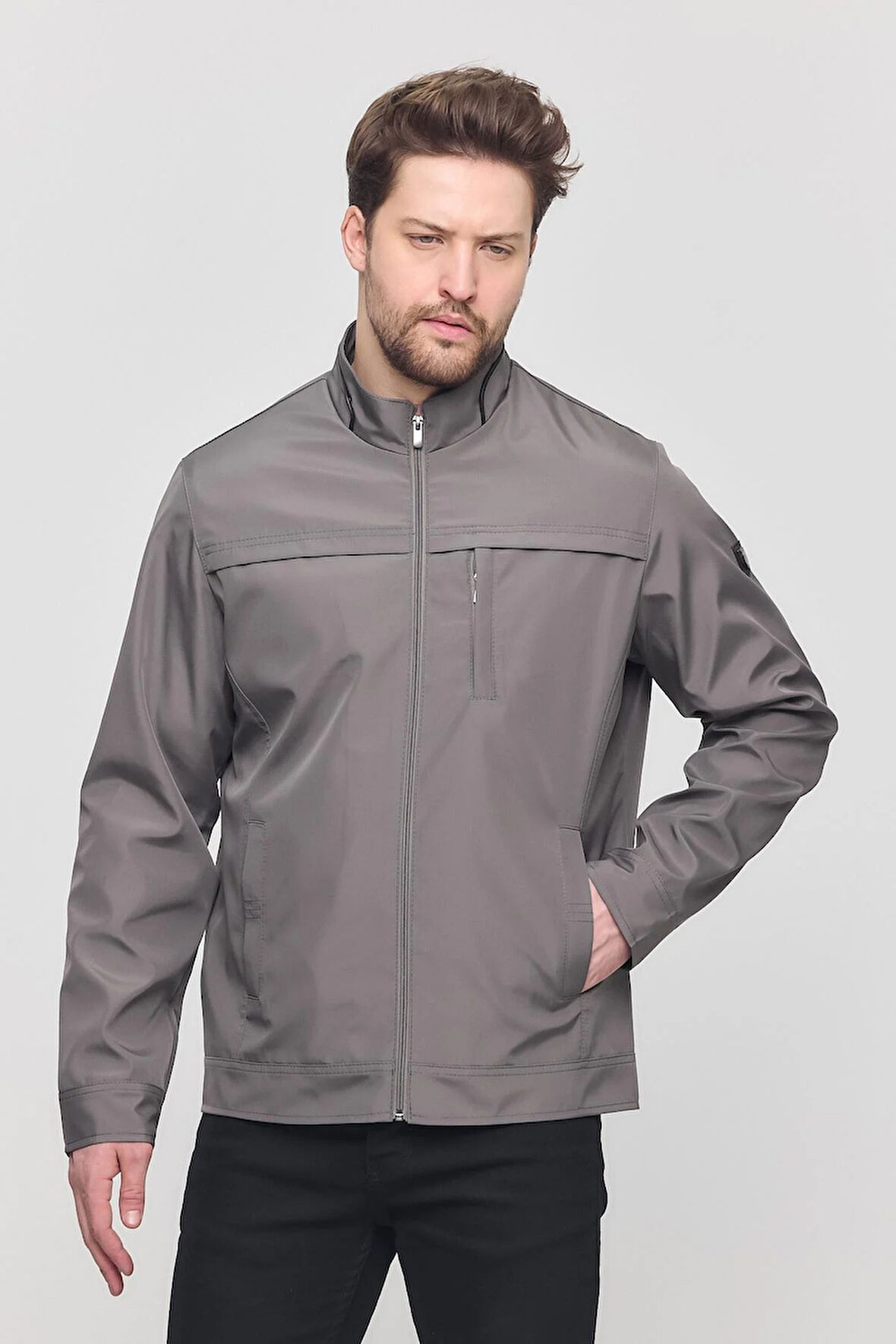 Yeni Sezon Erkek Açık Gri İki İç Cepli Su Ve Rüzgar Geçirmez Mevsimlik&Yazlık Mont
