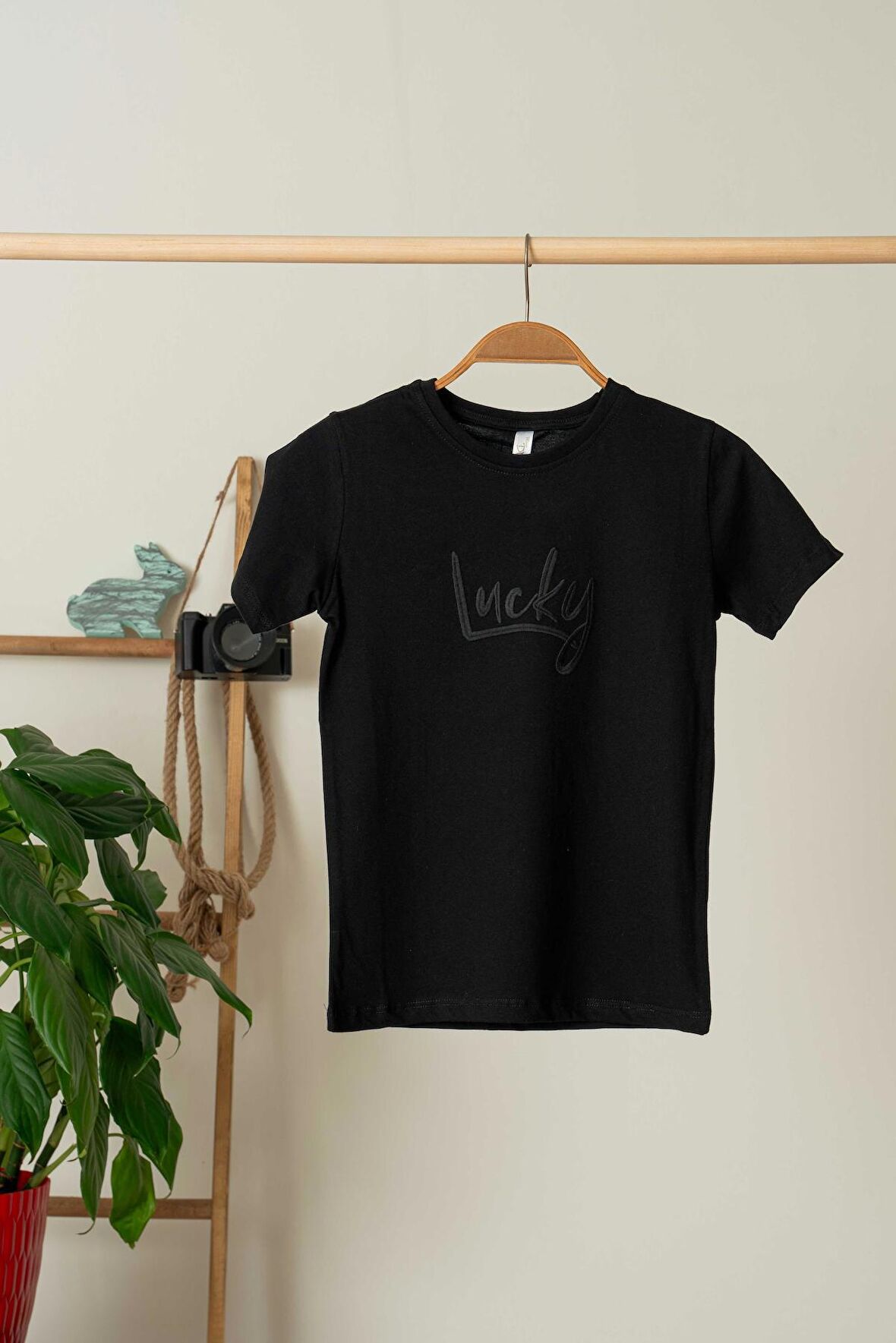 Lucky Nakışlı Unisex Tişört