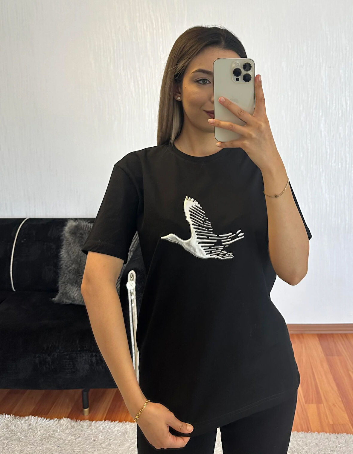 Marka Muadil Kuş Gümüş Kompakt T-Shirt Siyah