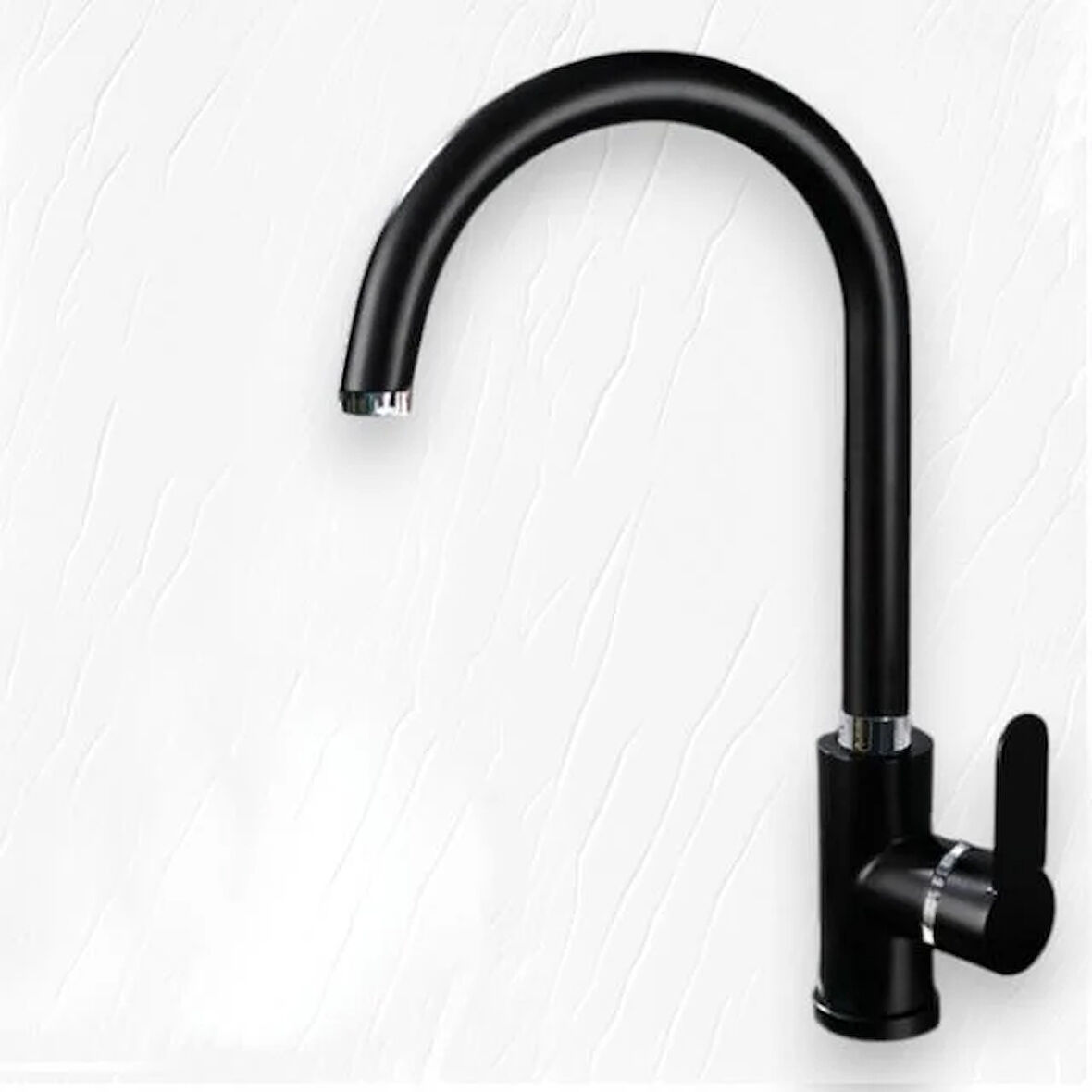 Sardıcı BTR1040 Siyah Delta Mutfak Bataryası Sıcak Soğuk Çift Su Girişli Mutfak Eviye Bataryası