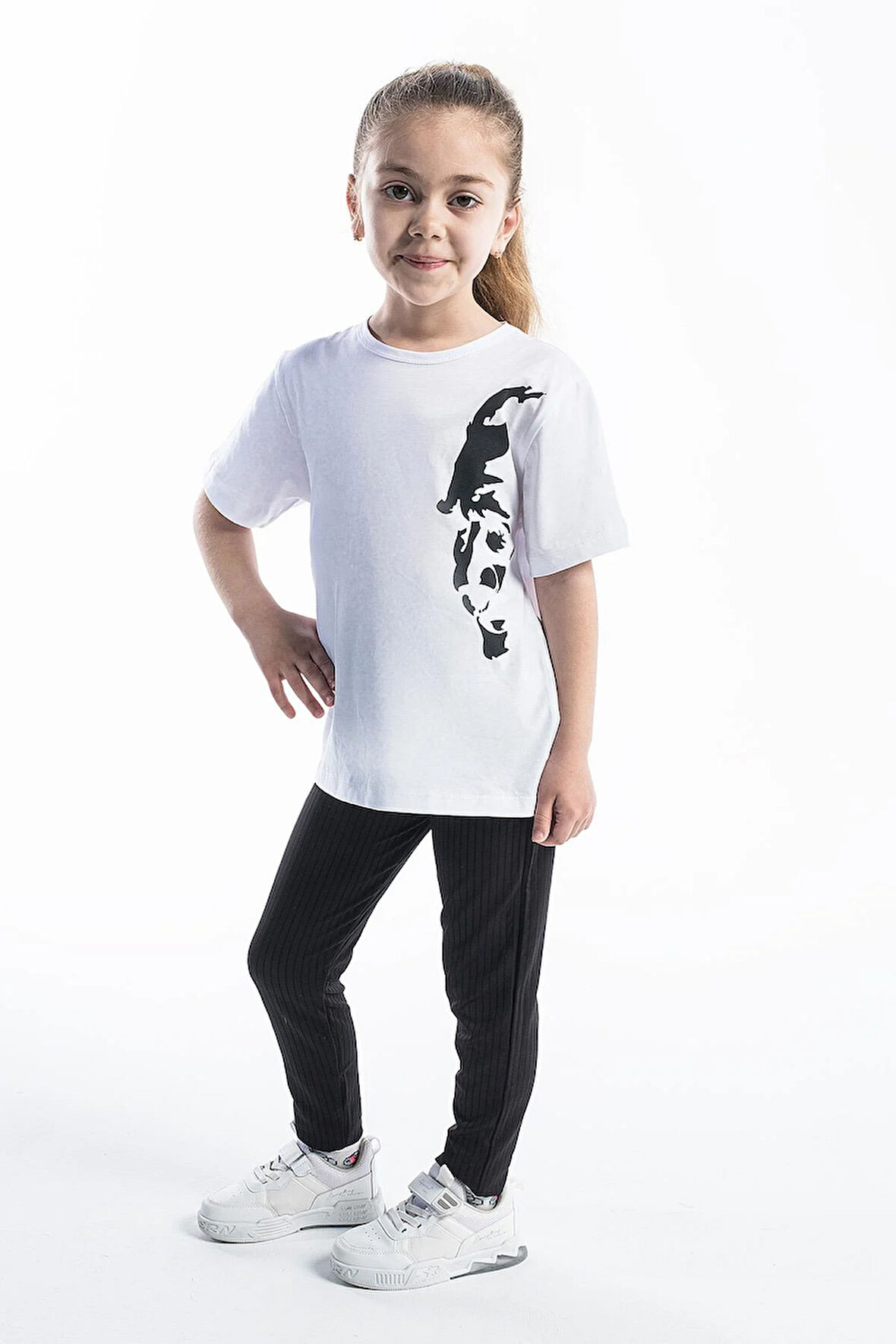 Kız Çocuk Atatürk Siluet Baskılı Beyaz Tshirt