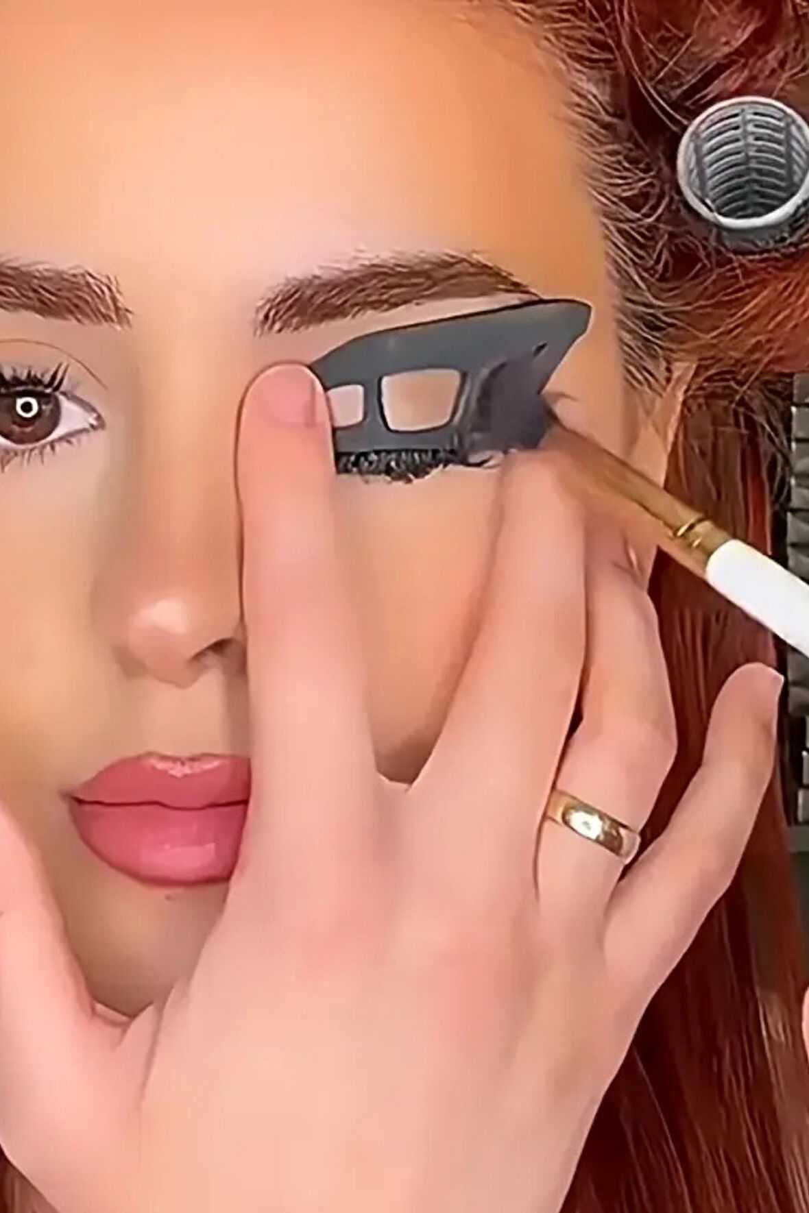 Göz Makyaj Asistanı - 2 Özel Far Fırçası, Göz Farı Araçları, Hızlı Makyaj Şablonları, Göz Farı Kalıpları, Kadın Başlangıç Seviyesi İçin Uygun,