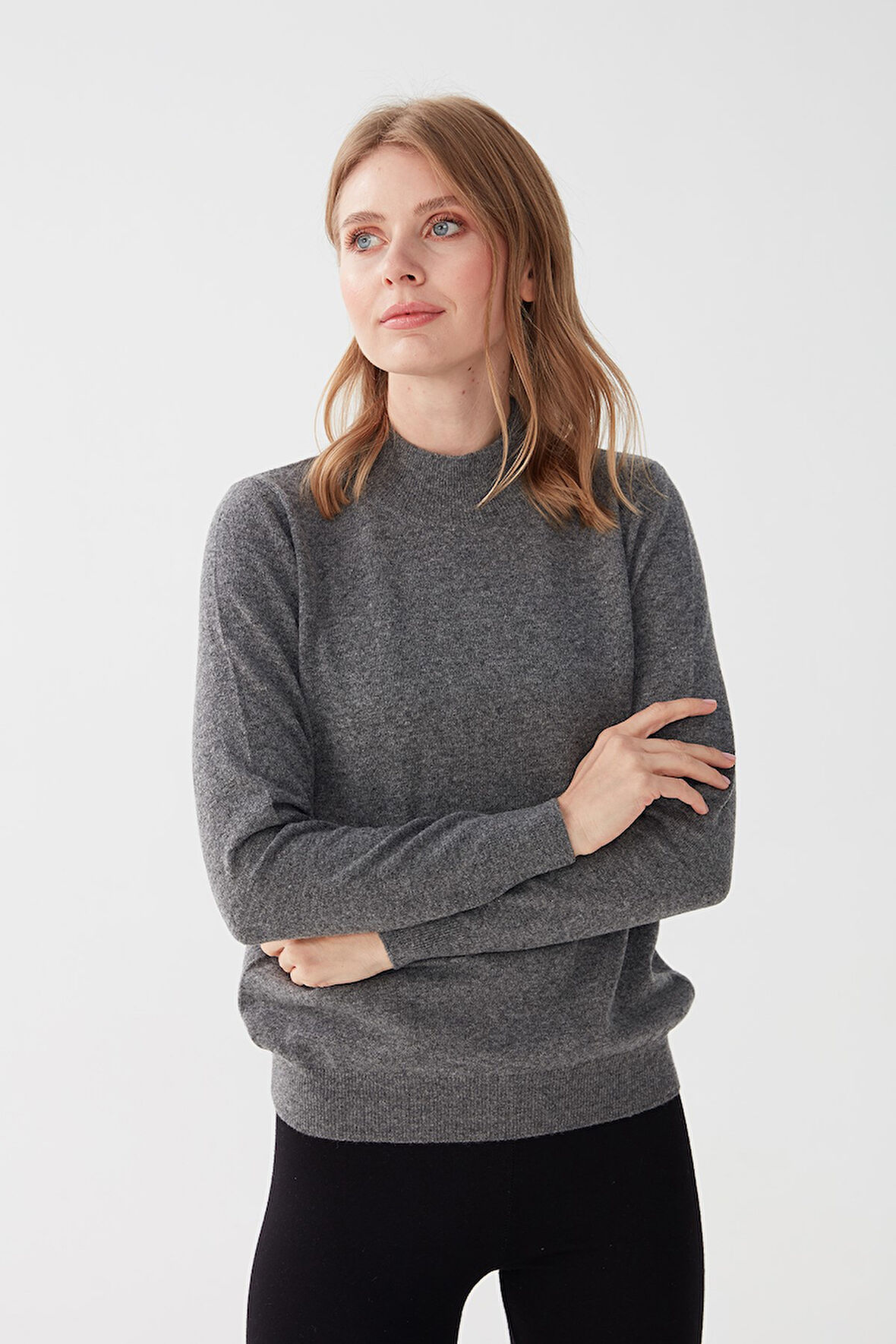 Kadın Yarım Balıkçı Yaka Klasik Bluz Füme