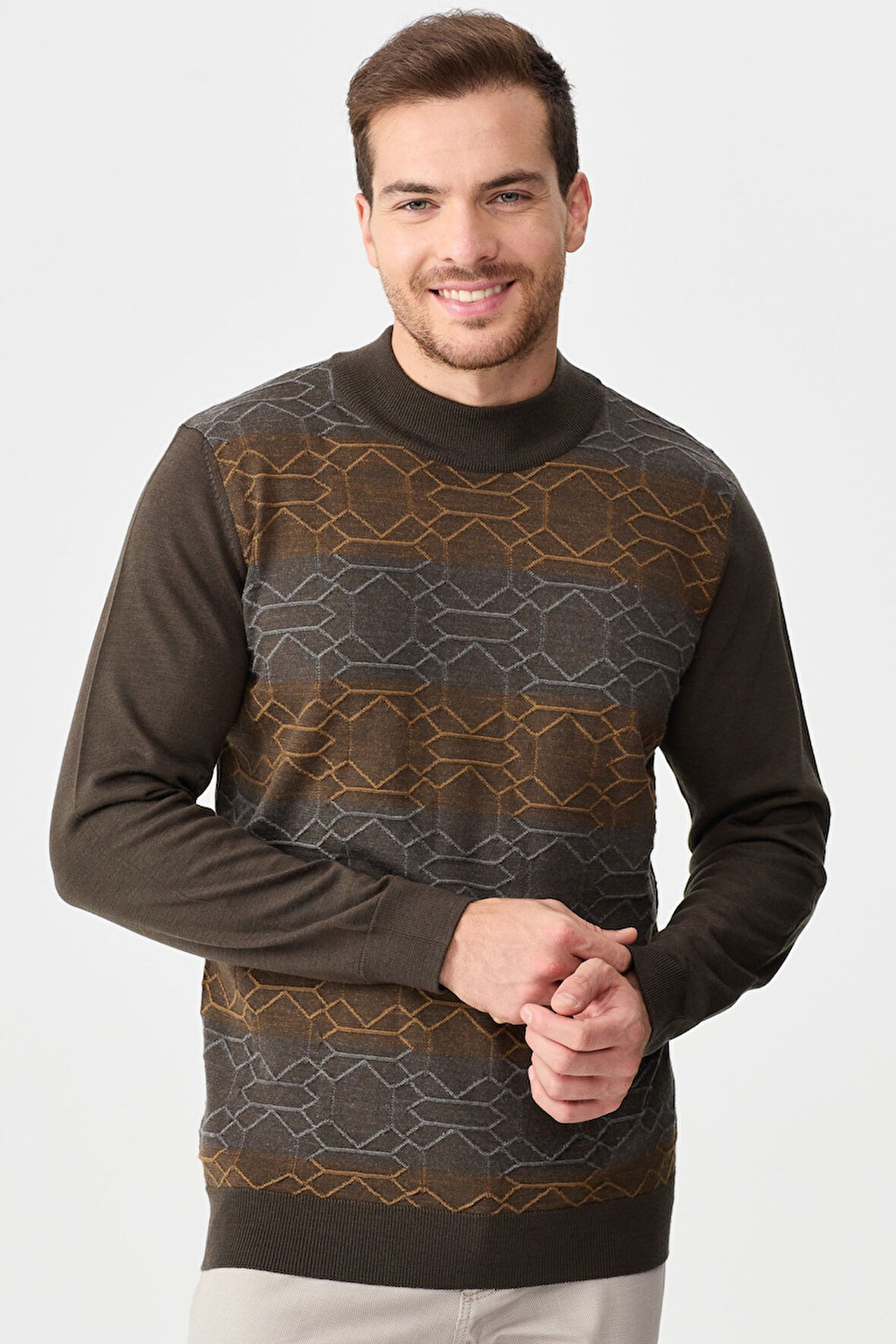 Erkek Yarım Balıkçı Yaka Önü Desenli Kazak D.Kahve