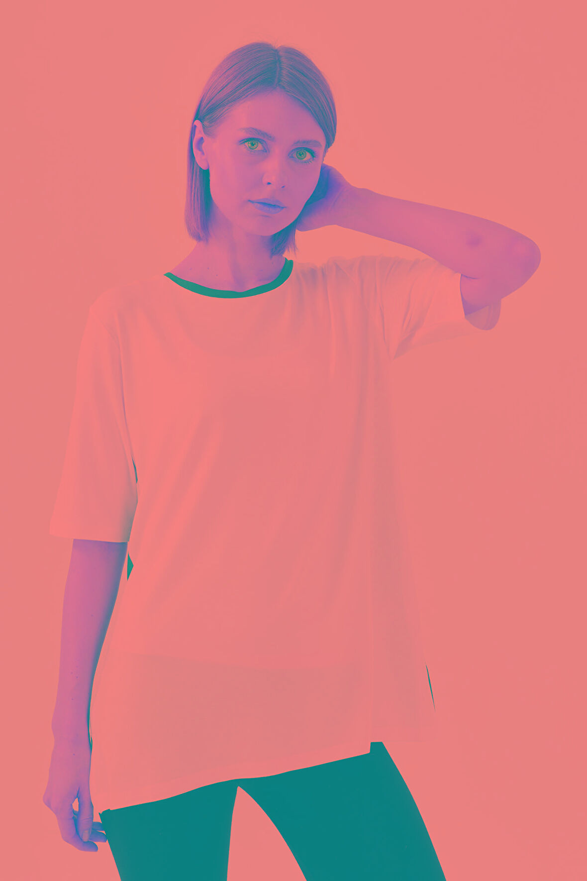 Kadın Sıfır Yaka Penye T-shirt Kemik