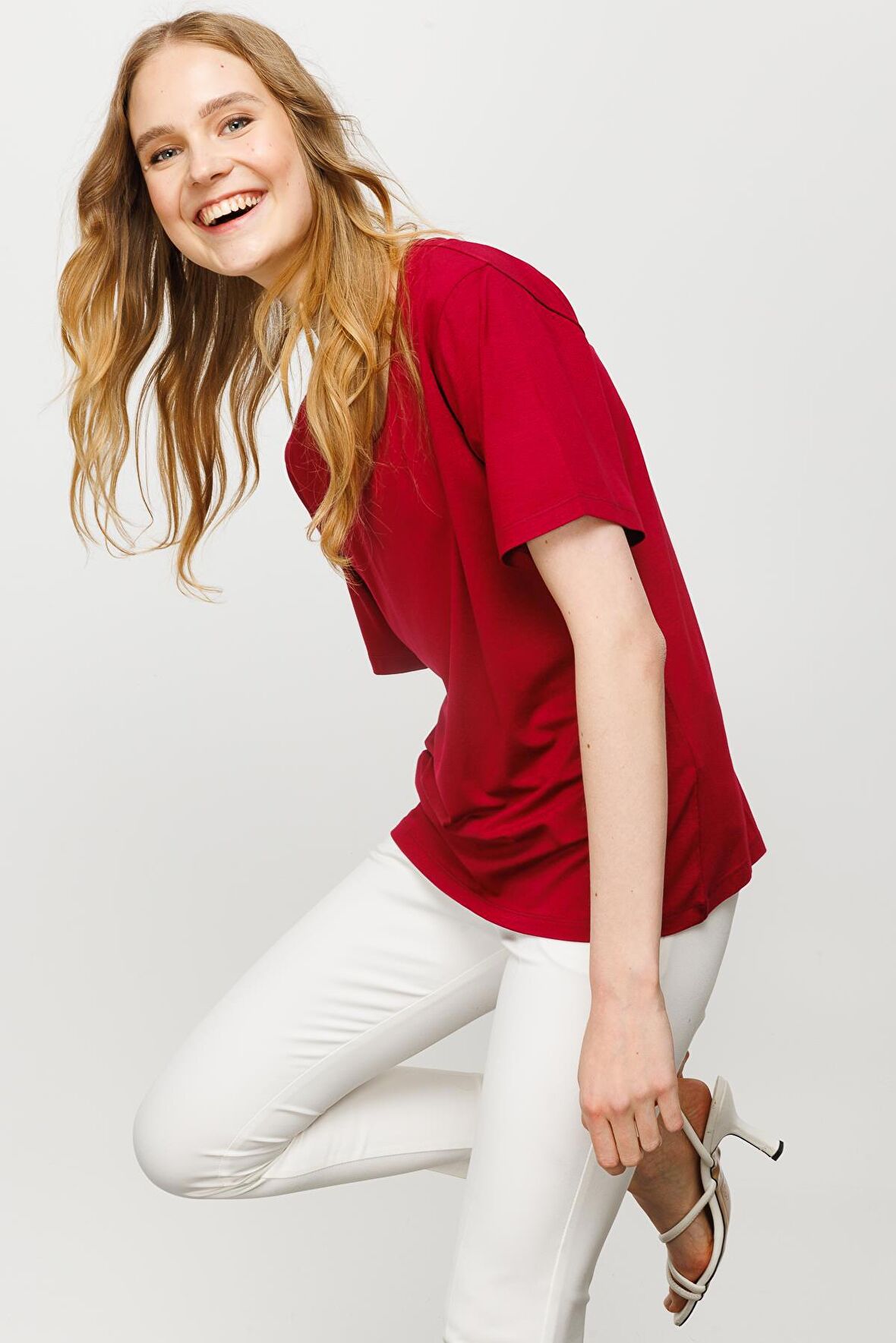 Kadın Sıfır Yaka Basic Penye T-shirt Bordo