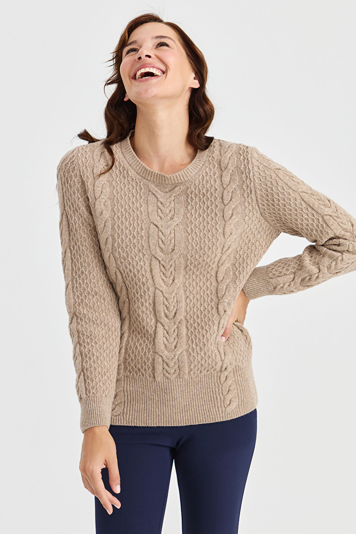 Kadın Sıfır Yaka Ortası Saç Örgü Yün Kazak K.Bej