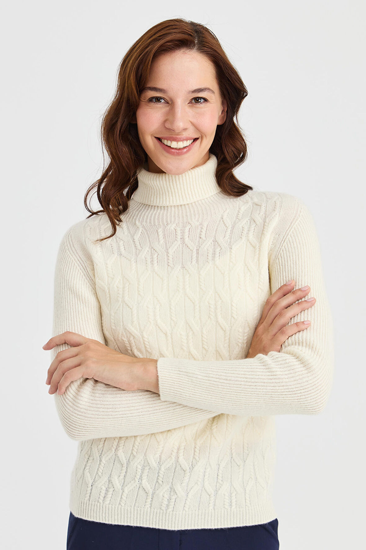 Kadın Tam Balıkçı Yaka Önü Yürütmeli Yün Kazak Kemik