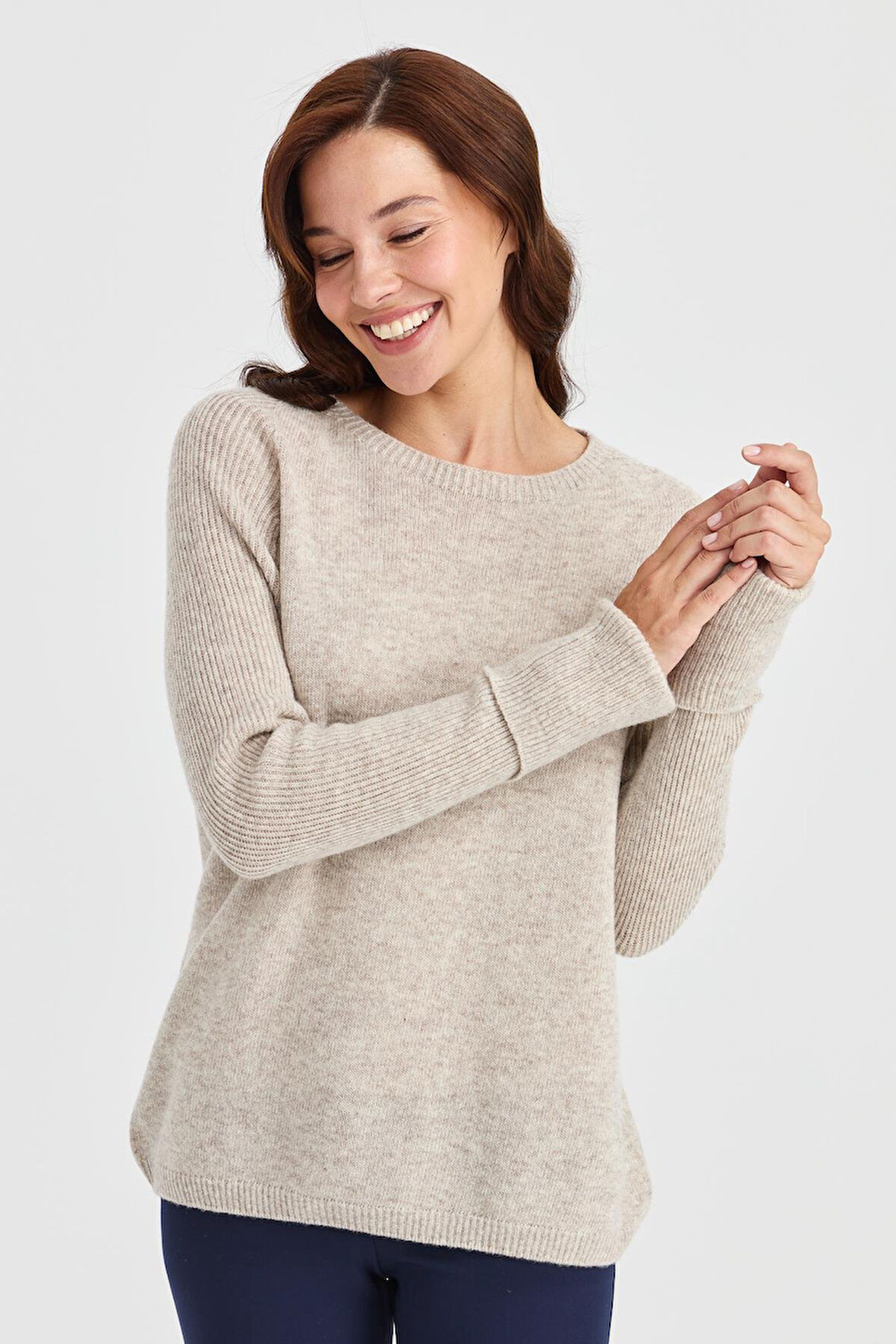 Kadın Sıfır Yaka Kolları Yırtmaçlı Kazak V.Bej