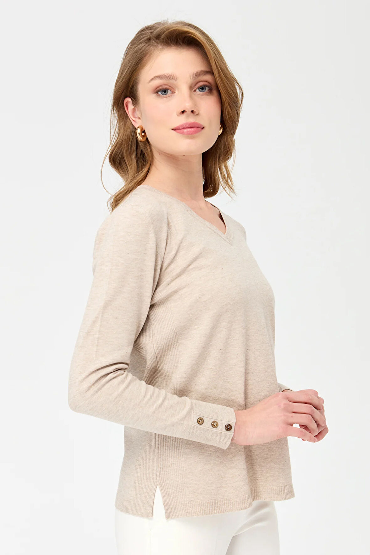 Kadın V Yaka Kolları Düğmeli Simli Bluz Bej
